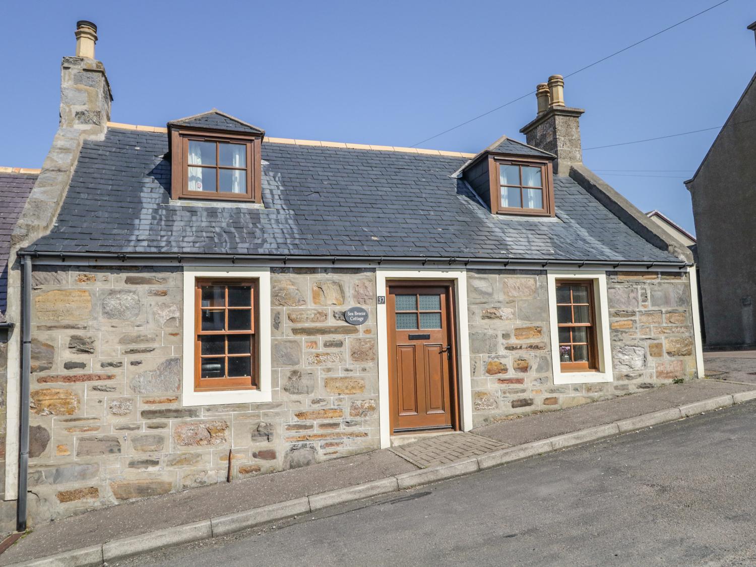 Holiday Cottage Reviews for Sea Breeze Cottage - Cottage Holiday in Cullen, Moray