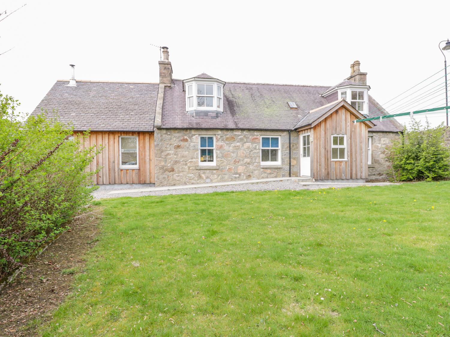 Holiday Cottage Reviews for Bridge Cottage - Holiday Cottage in Banchory, Aberdeenshire