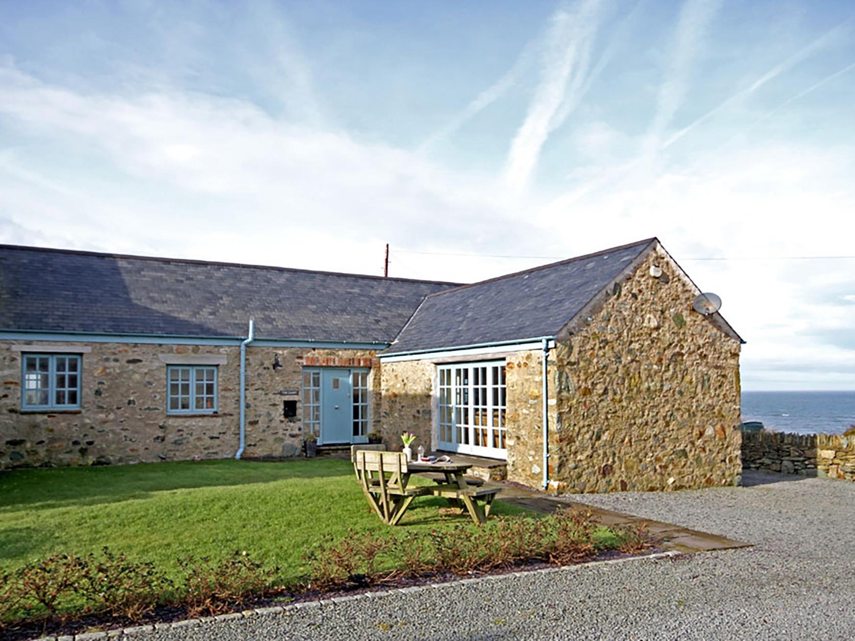 Holiday Cottage Reviews for Dairy - Borthwen - Cottage Holiday in Church Bay, Isle Of Anglesey