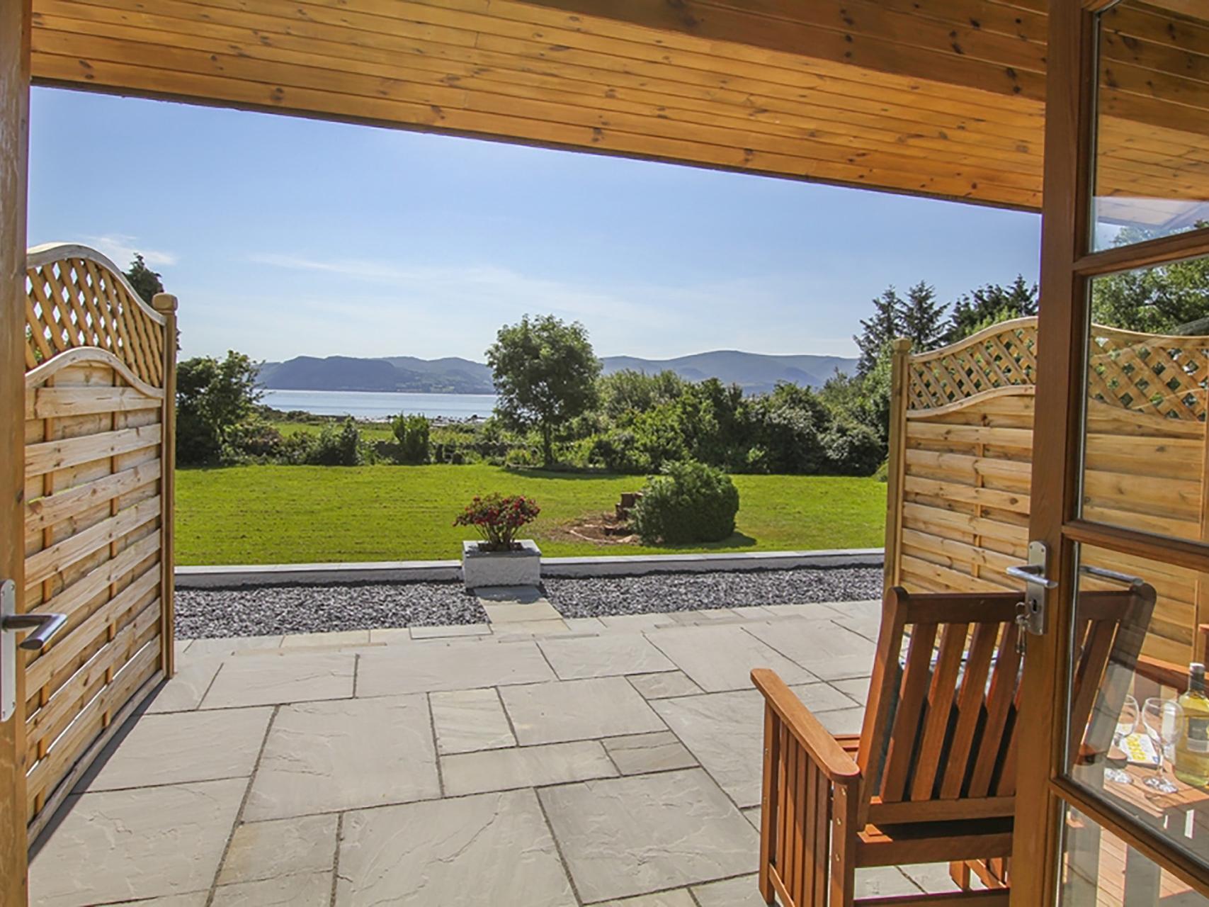 Holiday Cottage Reviews for Menai Gardens - Self Catering in Penmon, Isle Of Anglesey