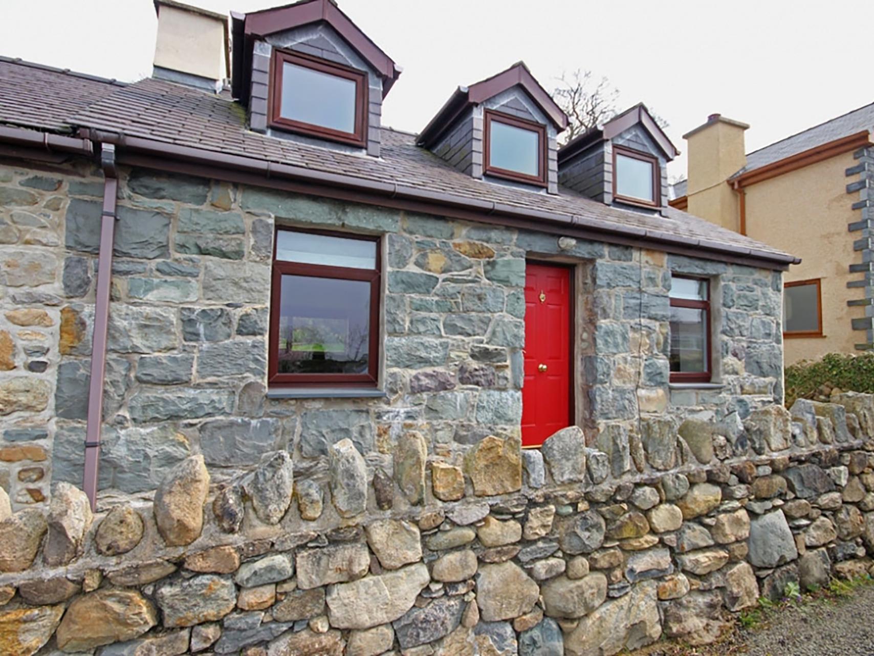 Holiday Cottage Reviews for Wernas - Self Catering in Porthmadog, Gwynedd