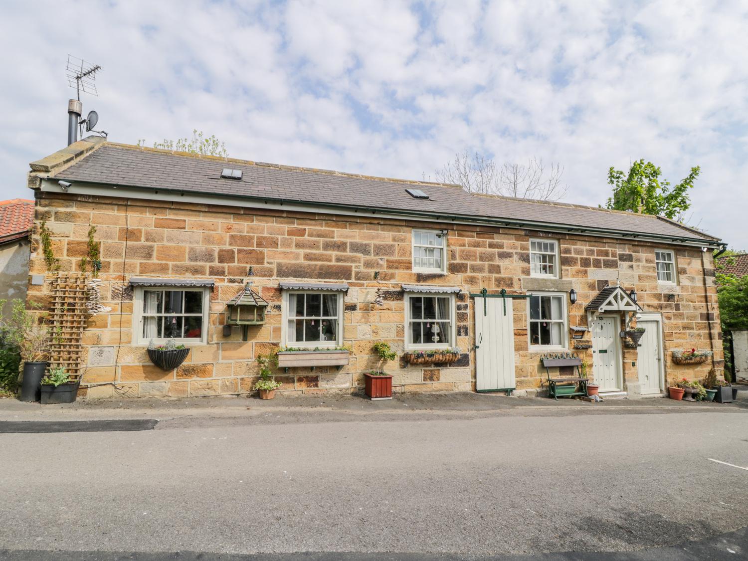 Holiday Cottage Reviews for Old Stables Cottage - Self Catering in Loftus, North Yorkshire