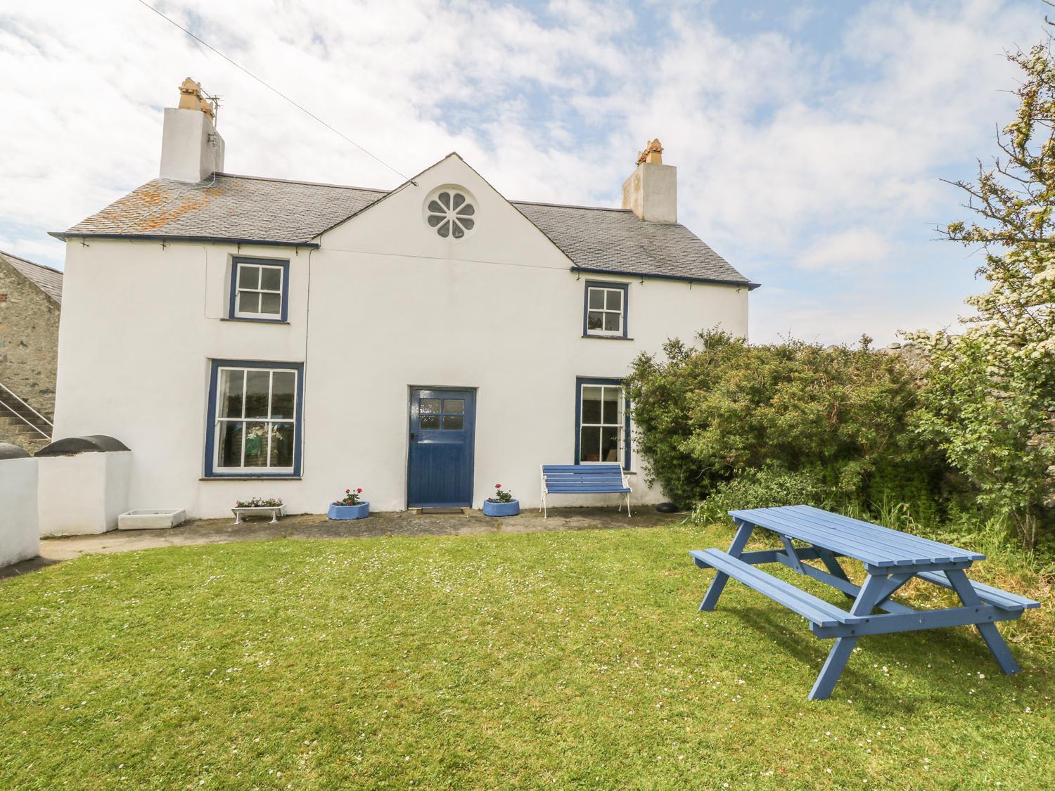 Holiday Cottage Reviews for Ty Fferm Bodlasan - Holiday Cottage in Caergeiliog, Isle of Anglesey