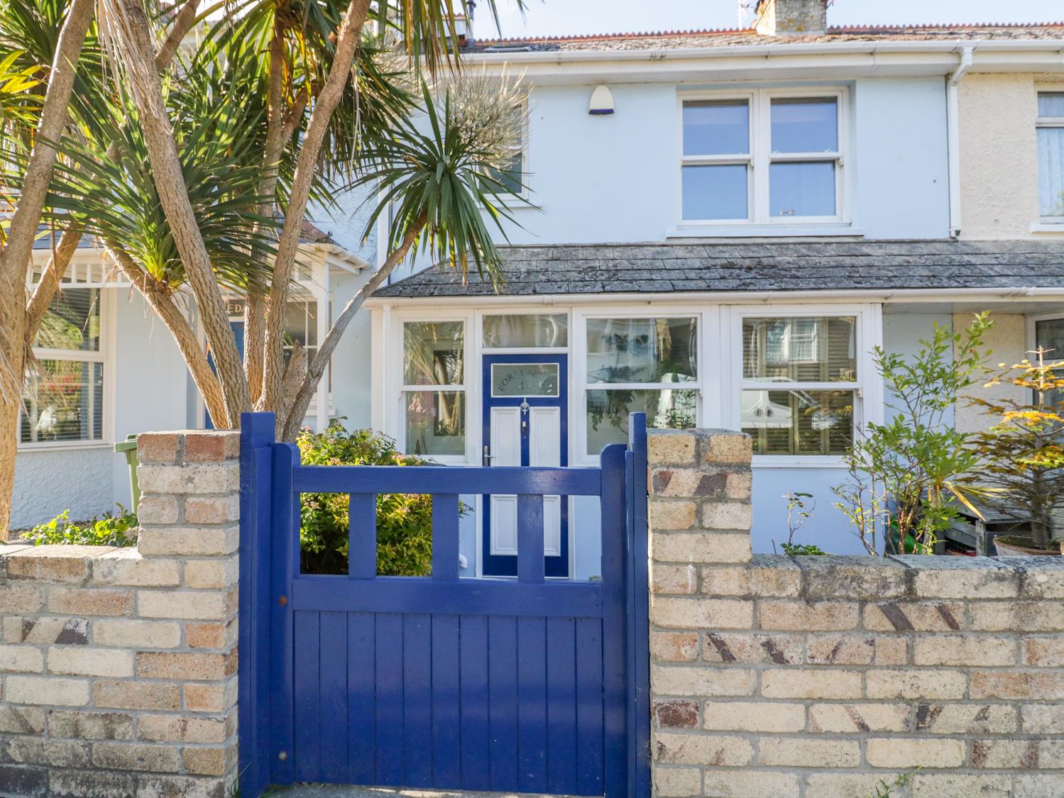 Holiday Cottage Reviews for Blue Skies Ennors Road - Holiday Cottage in Newquay, Cornwall Inc Scilly