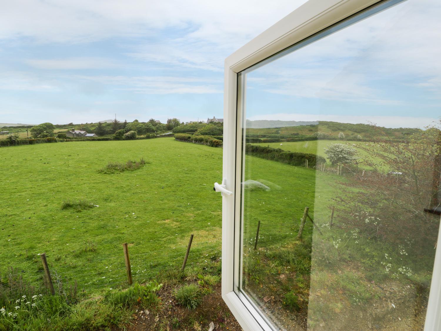 Sc 15593038399755 985267 23