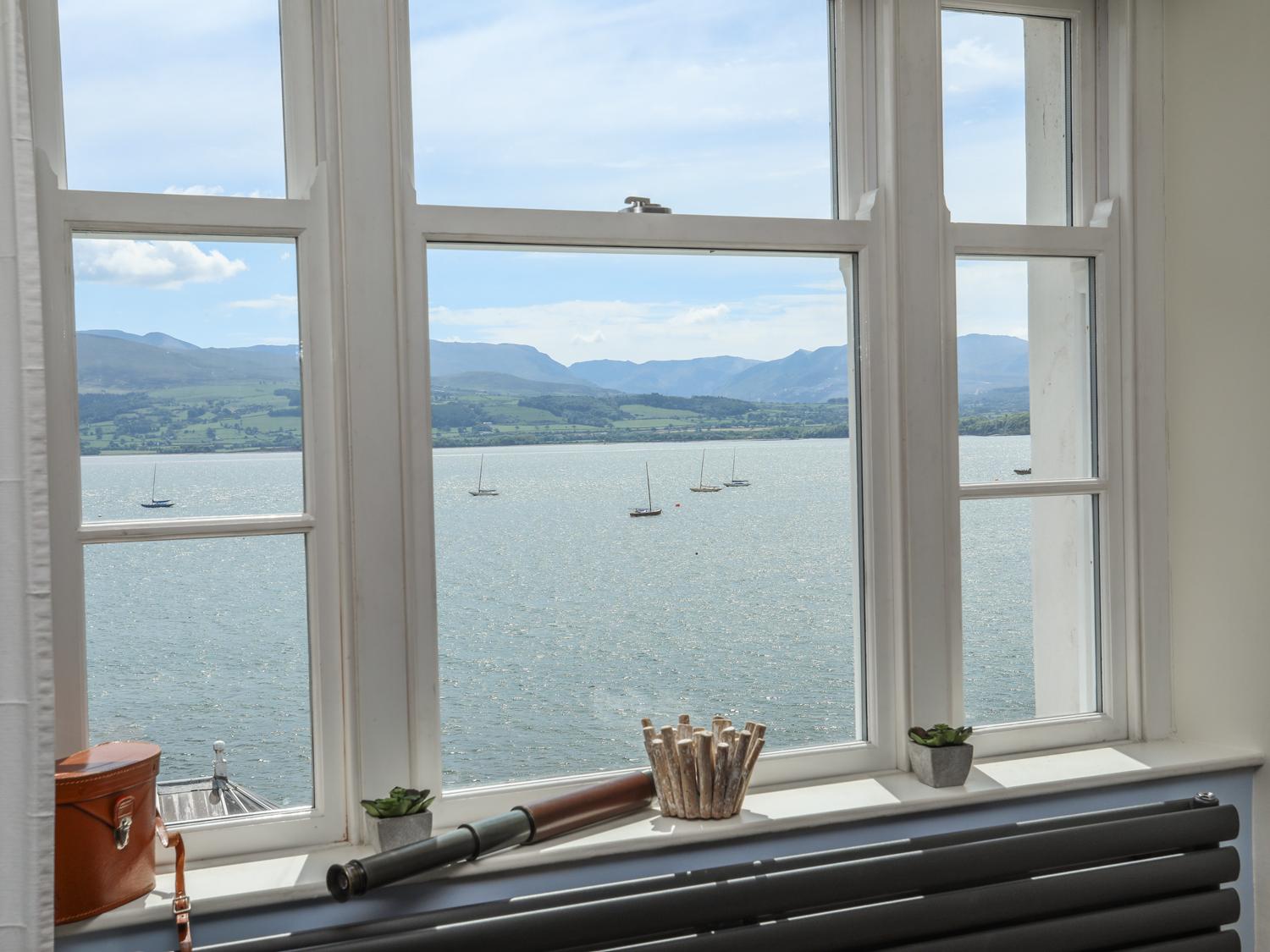 Holiday Cottage Reviews for Gadlys House - Beau View - Cottage Holiday in Beaumaris, Isle Of Anglesey