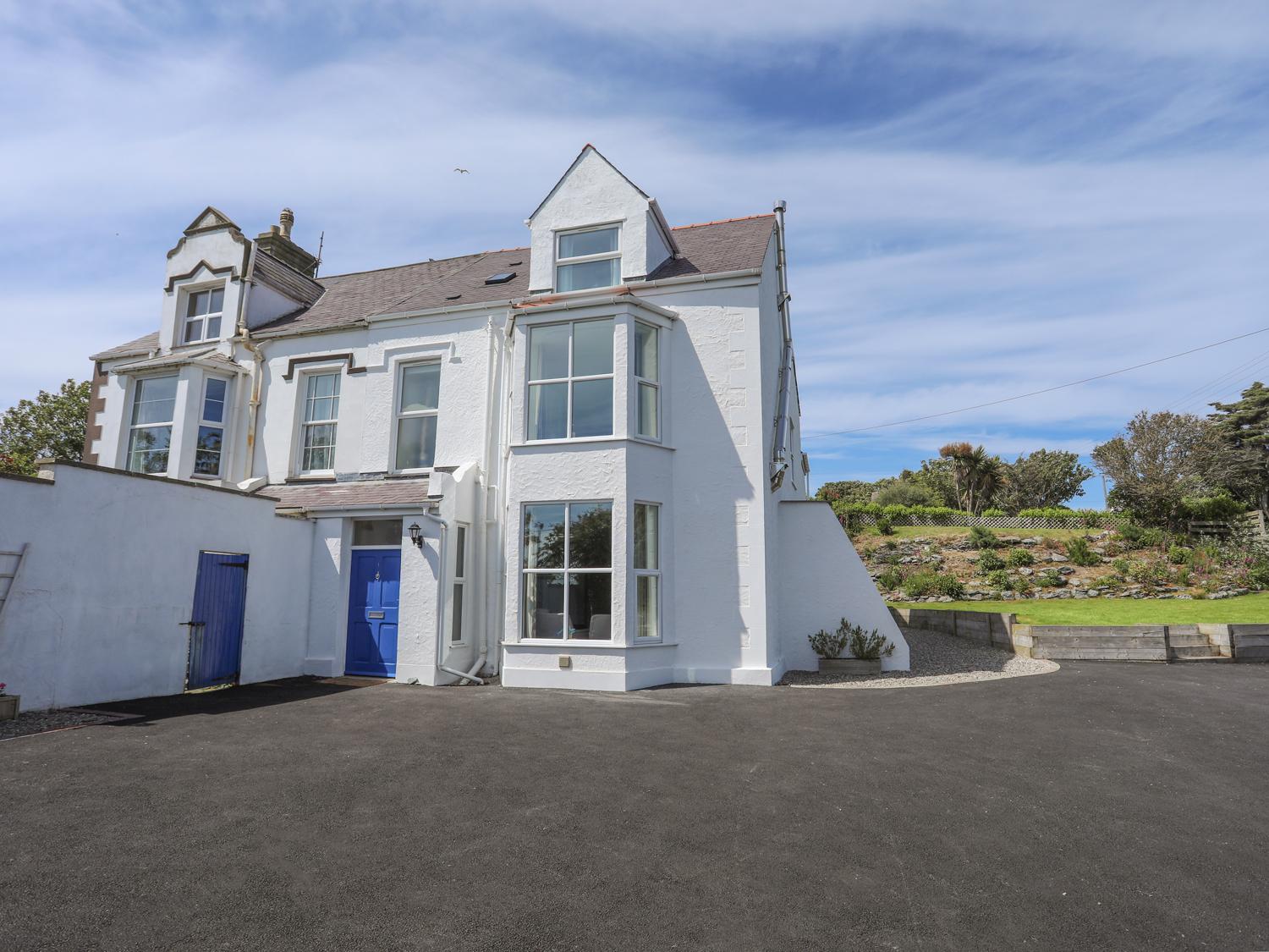 Holiday Cottage Reviews for Bryn Dale - Cottage Holiday in Trearddur Bay, Isle Of Anglesey