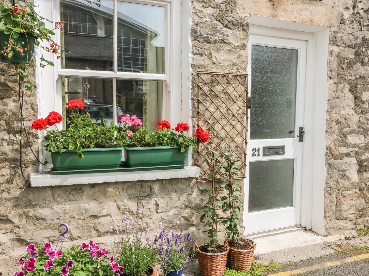 Holiday Cottage Reviews for 21 Entry Lane - Holiday Cottage in Kendal, Cumbria