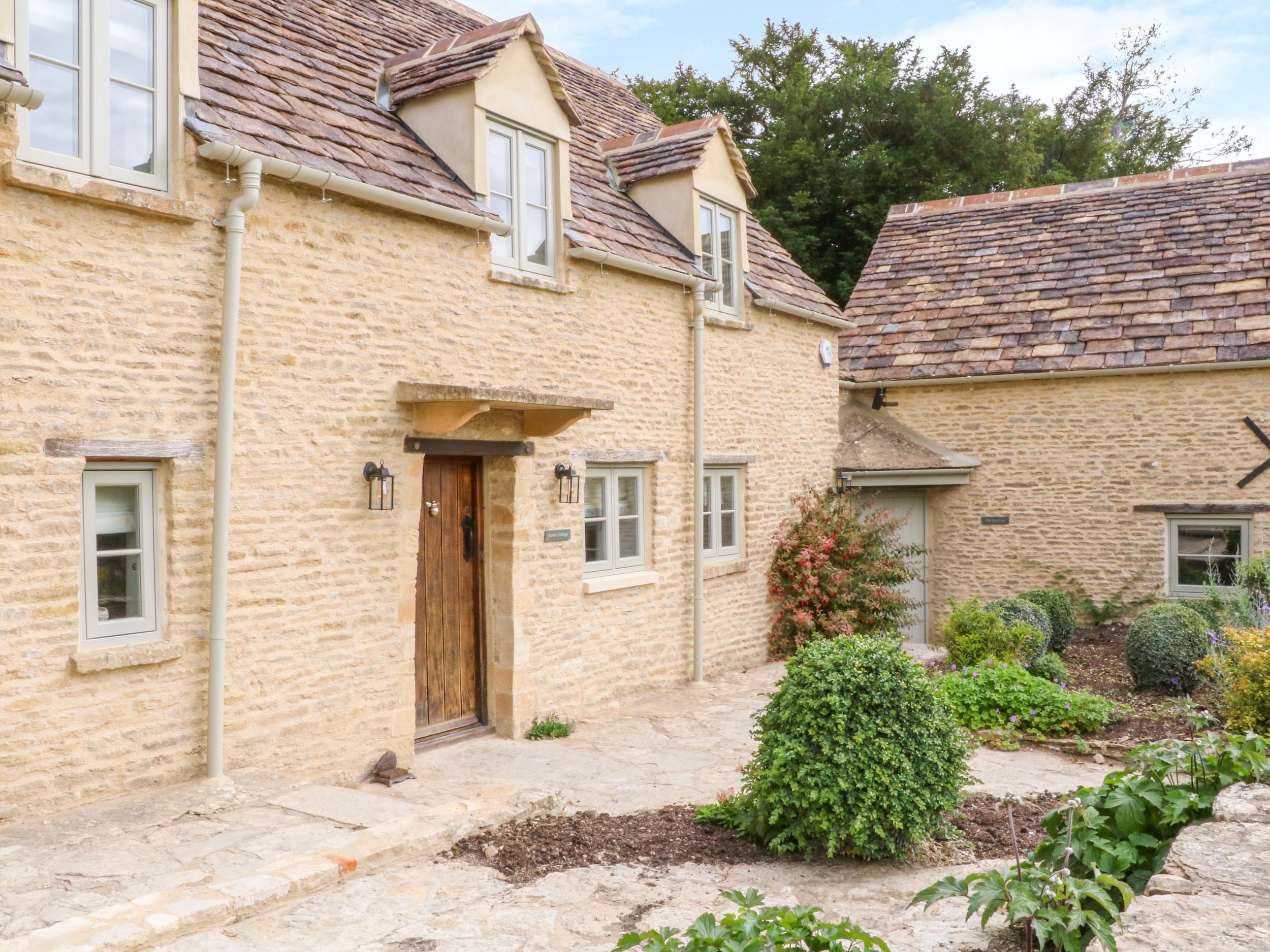 Holiday Cottage Reviews for Easter Cottage - Self Catering in Burford, Oxfordshire