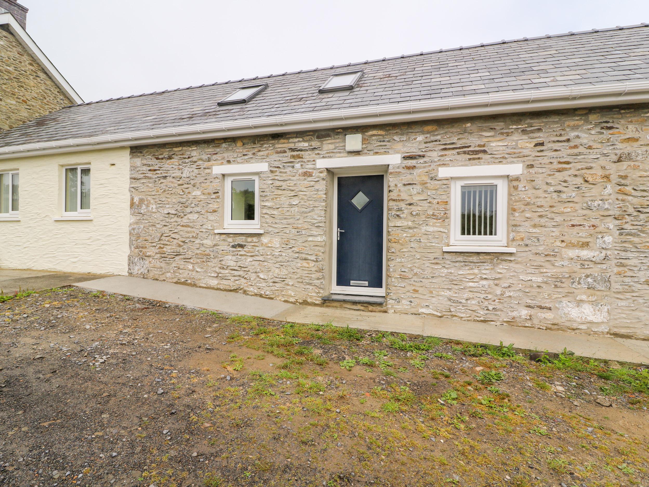 Holiday Cottage Reviews for Hen Brynbedw - Self Catering Property in Llanybydder, Carmarthenshire