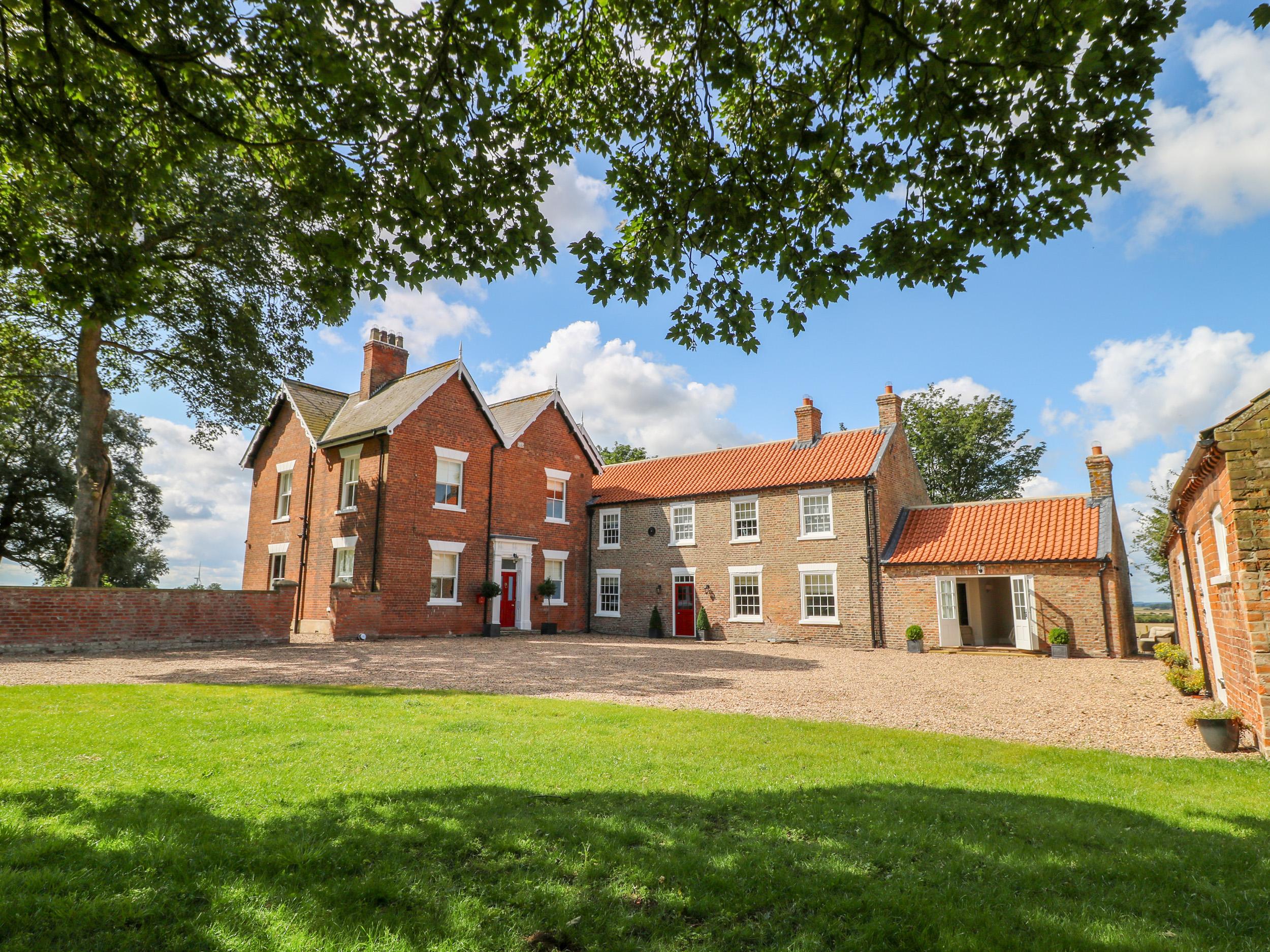 Holiday Cottage Reviews for Hall Garth - Self Catering Property in Beverley, East Yorkshire