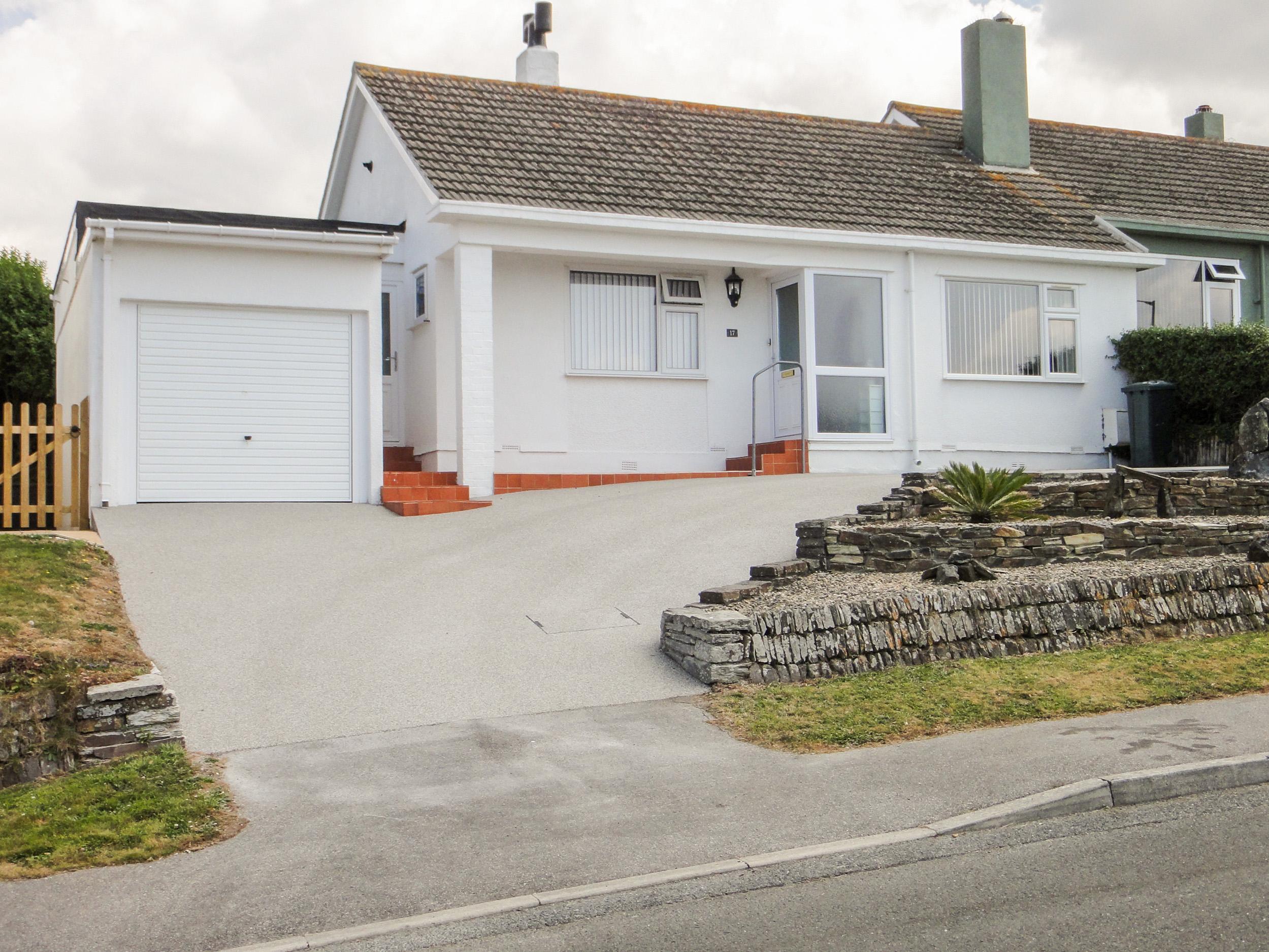 Holiday Cottage Reviews for 17 Greenbank Crescent - Holiday Cottage in Newquay, Cornwall Inc Scilly