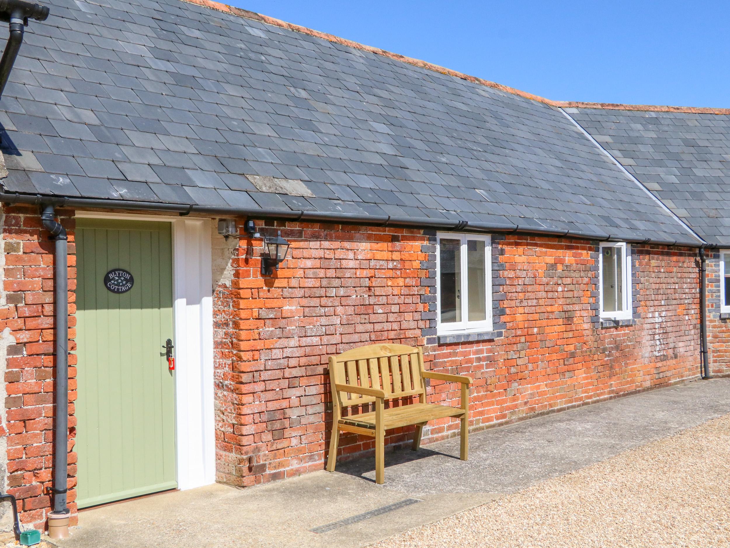 Holiday Cottage Reviews for Blyton Cottage - Holiday Cottage in Blandford Forum, Dorset