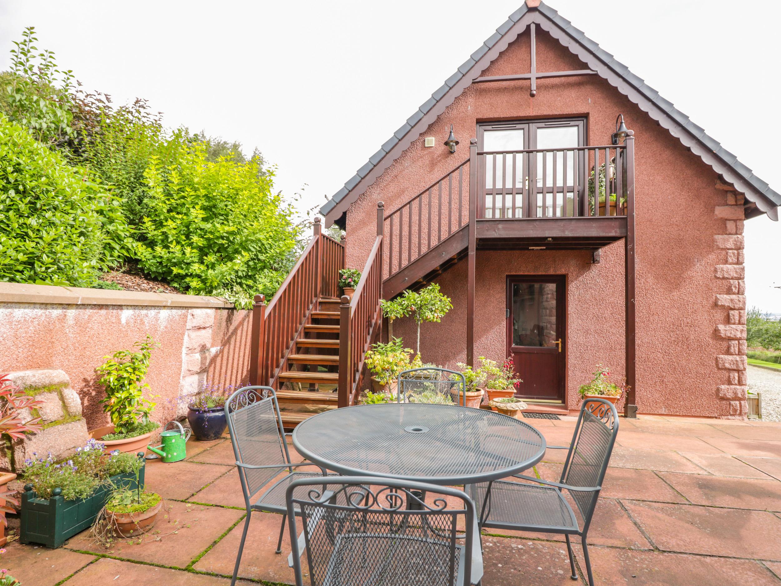 Holiday Cottage Reviews for The Roofspace at Braeside - Cottage Holiday in Edzell, Angus