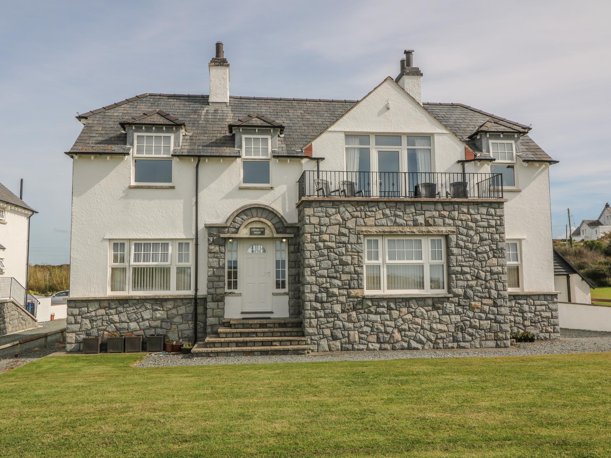 Holiday Cottage Reviews for Anchorage House - Cottage Holiday in Trearddur Bay, Isle of Anglesey