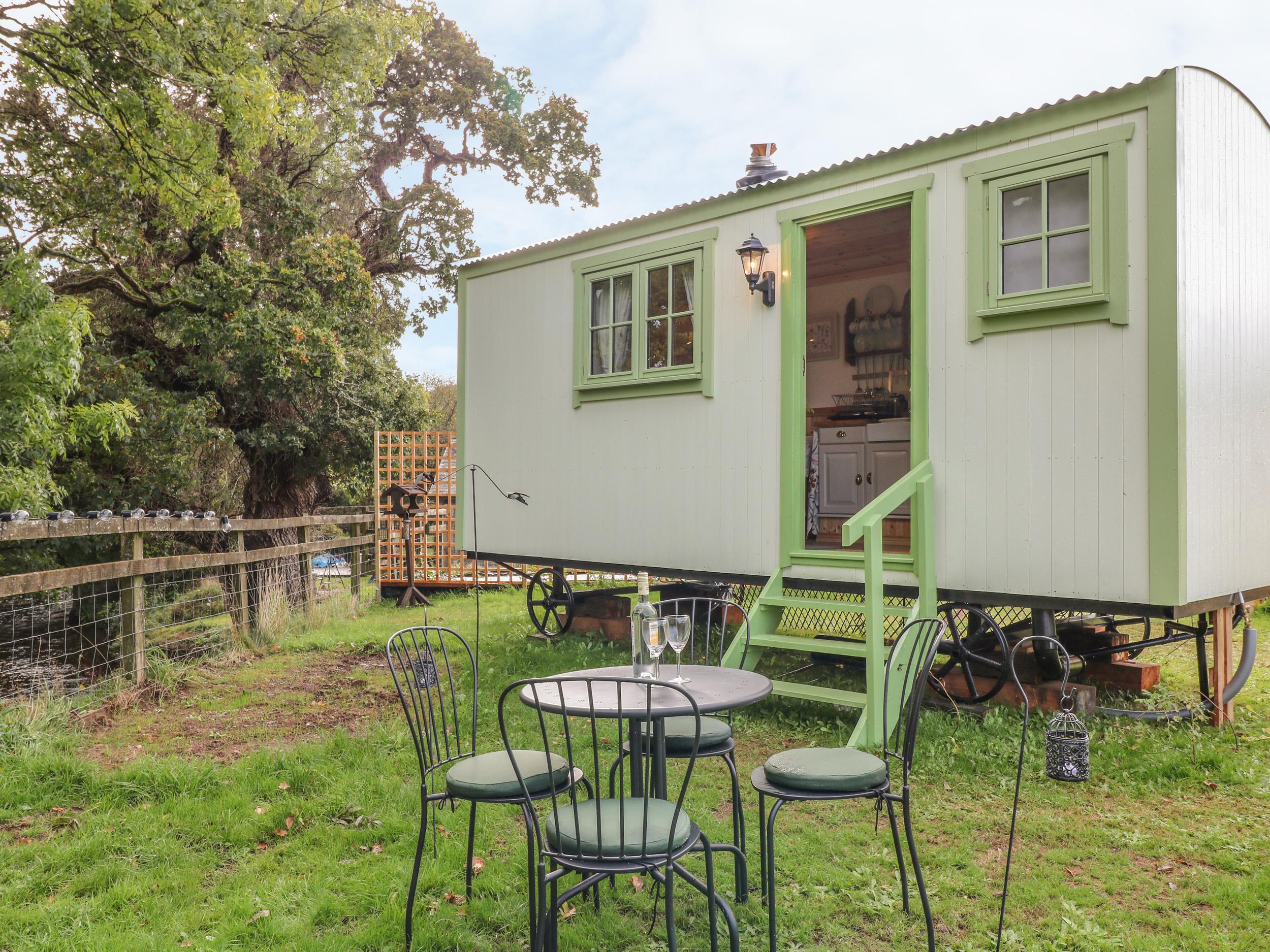 Holiday Cottage Reviews for Shepherd's Hut - Holiday Cottage in Okehampton, Devon