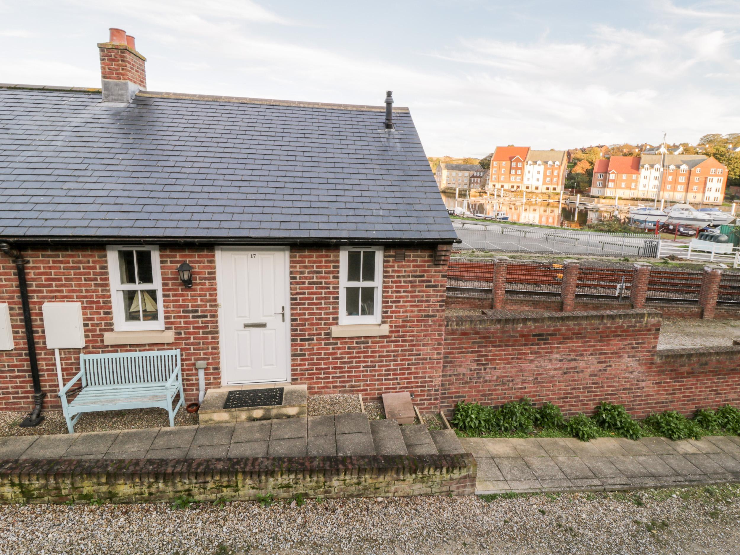 Holiday Cottage Reviews for Crossing Cottage - Cottage Holiday in Whitby, North Yorkshire