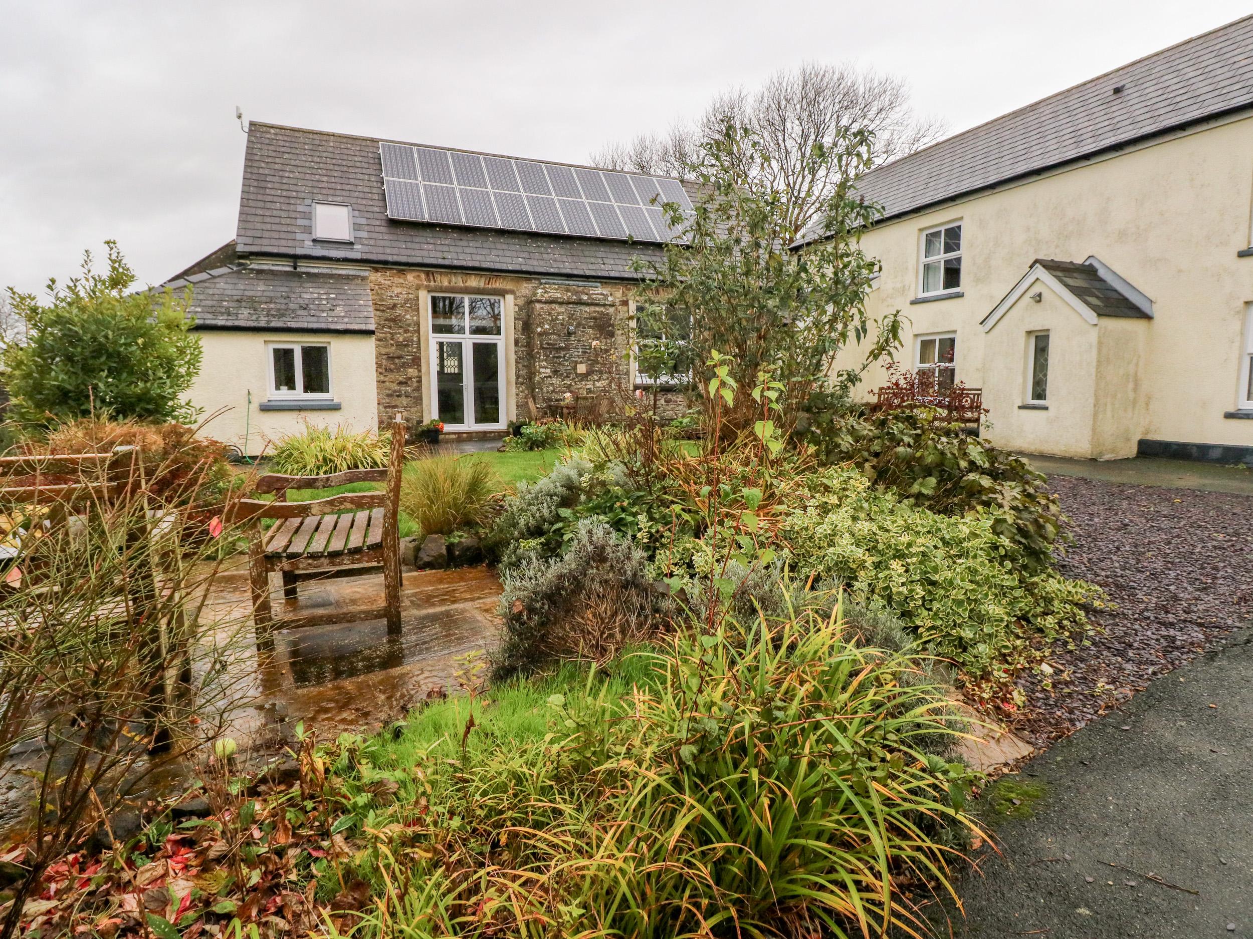 Holiday Cottage Reviews for School House - Cottage Holiday in Haverfordwest, Pembrokeshire