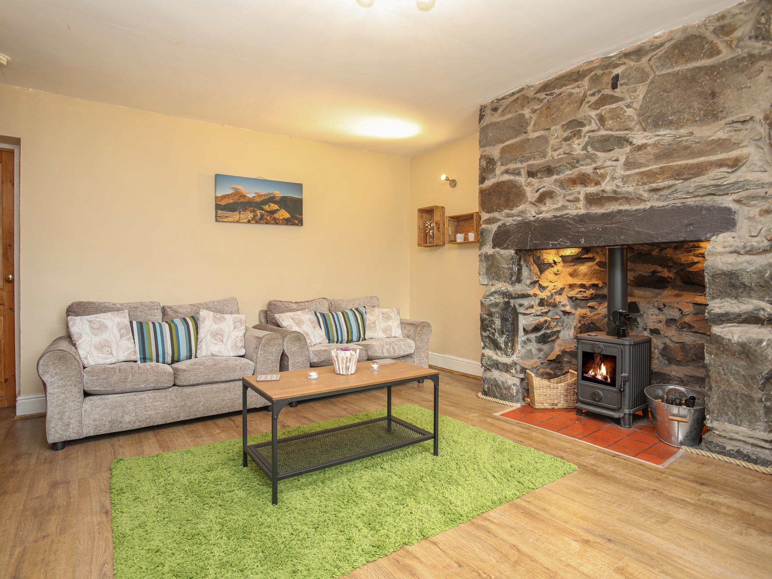 Holiday Cottage Reviews for Elidir View - Self Catering Property in Llanberis, Gwynedd