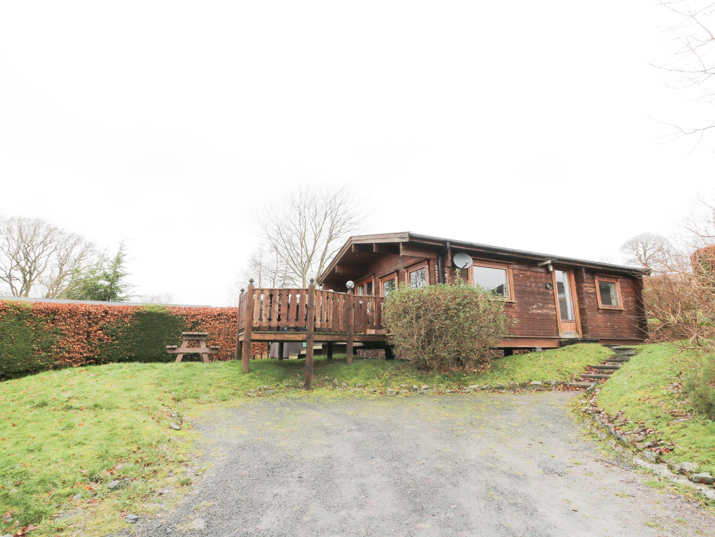 Holiday Cottage Reviews for Barn Owl Lodge - Cottage Holiday in Rhayader, Powys