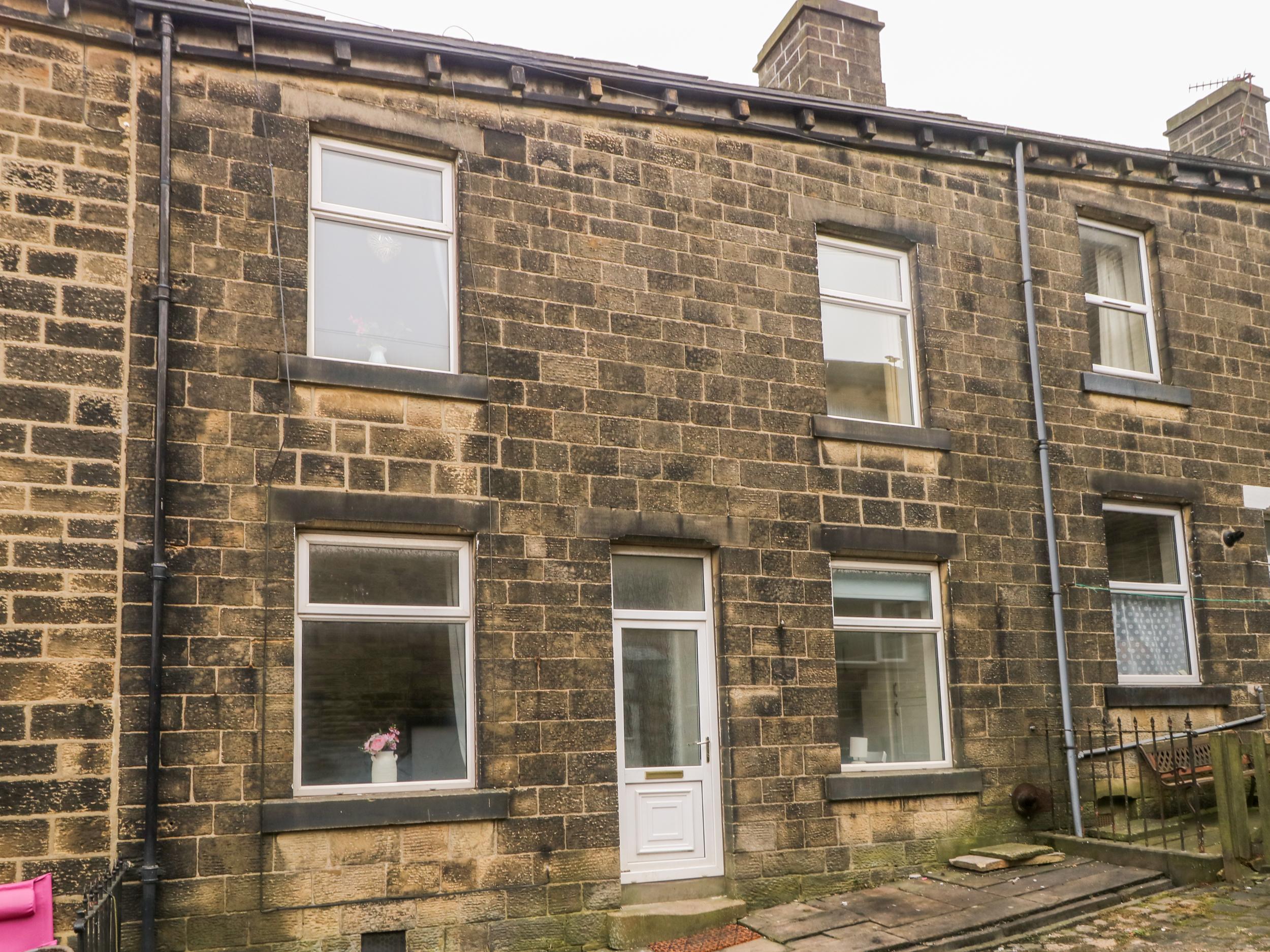 Holiday Cottage Reviews for Worth Valley Lodge - Holiday Cottage in Haworth, West Yorkshire