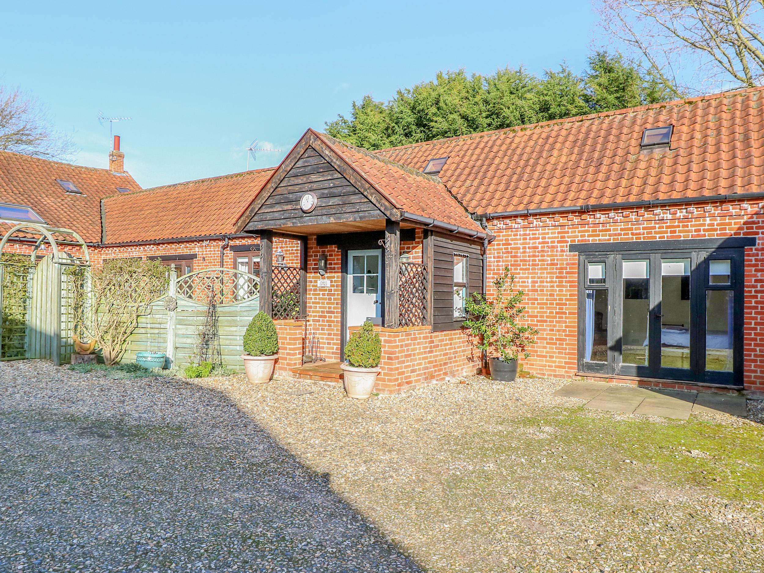 Holiday Cottage Reviews for Stable Cottage - Self Catering in Necton, Norfolk