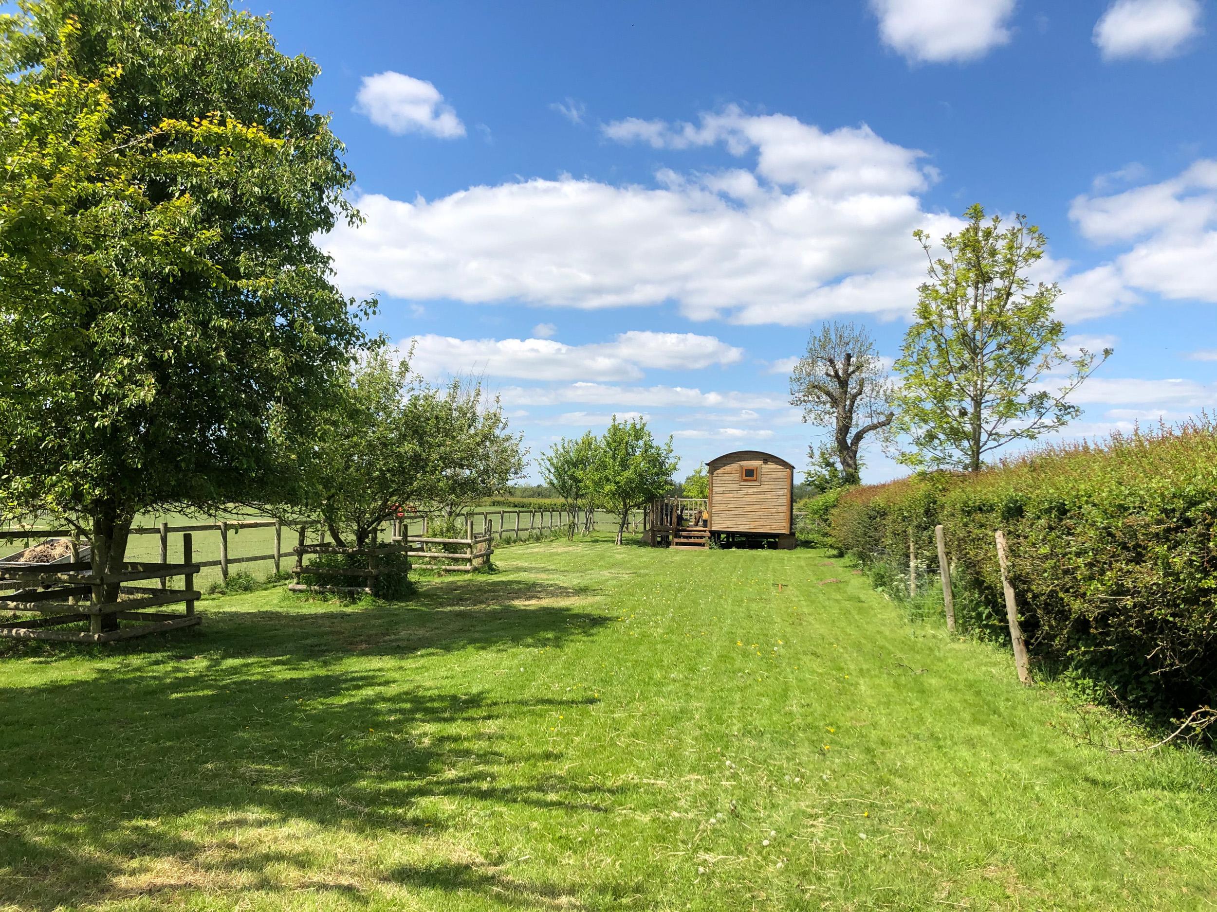 Holiday Cottage Reviews for The Hut - Self Catering Property in Leicester, Leicestershire