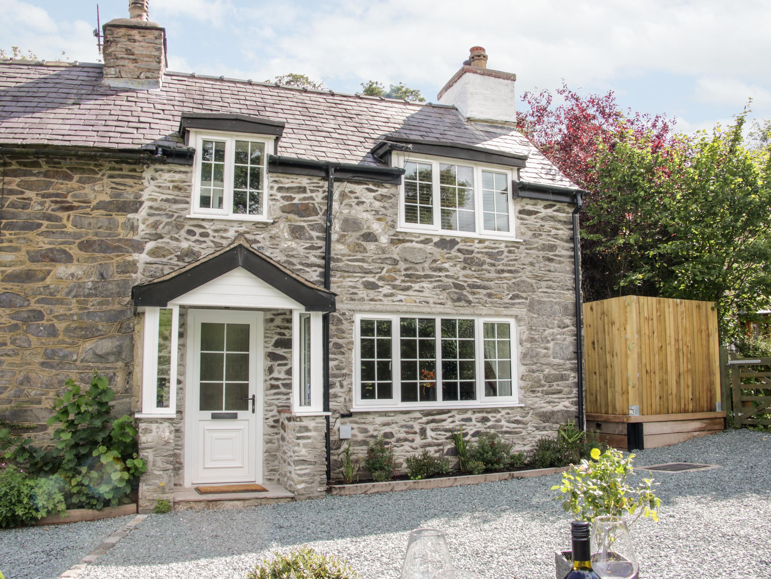 Holiday Cottage Reviews for 3 Rock Terrace - Cottage Holiday in Glyn Ceiriog, Wrexham
