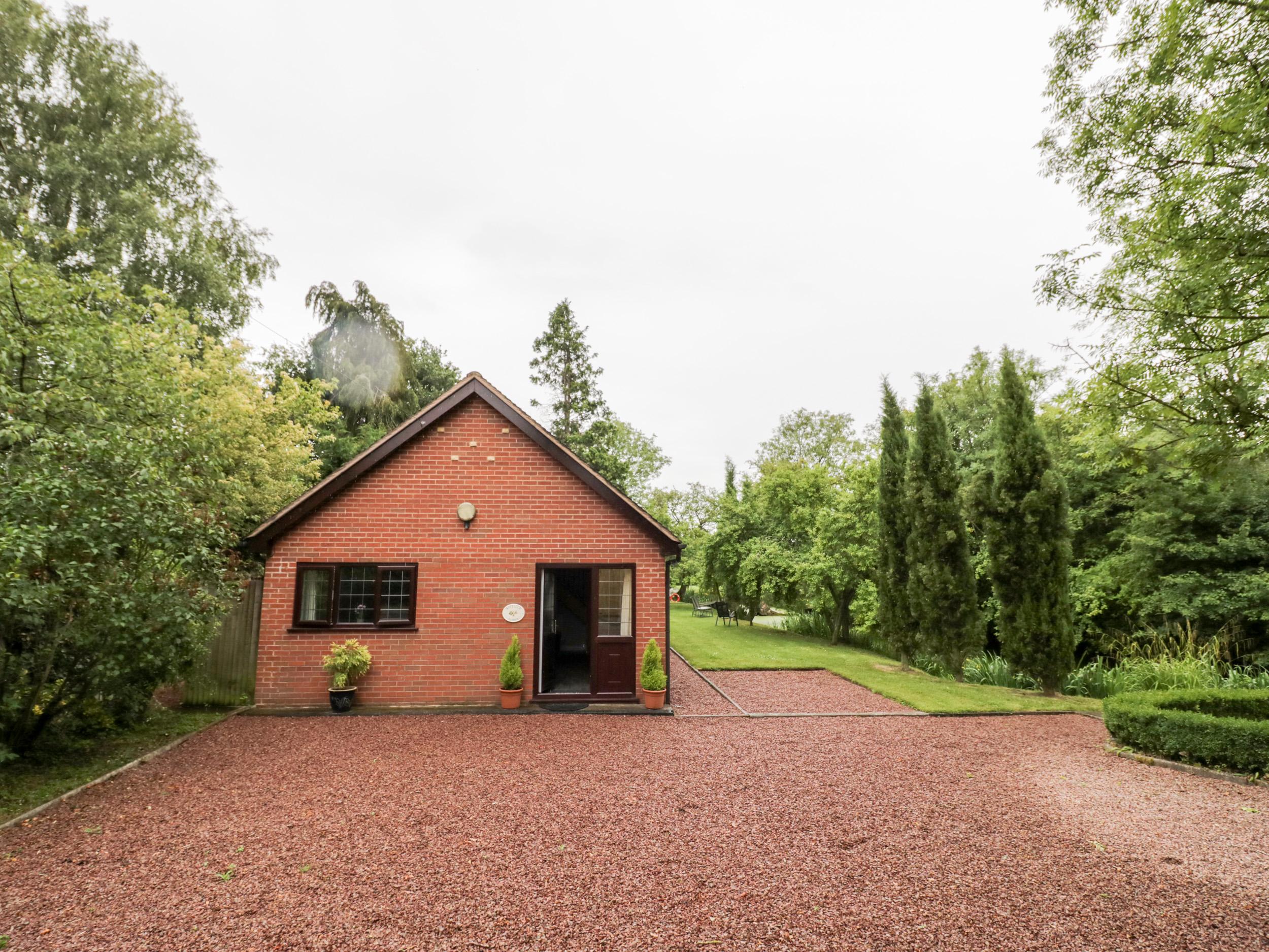 Byefield Lodge