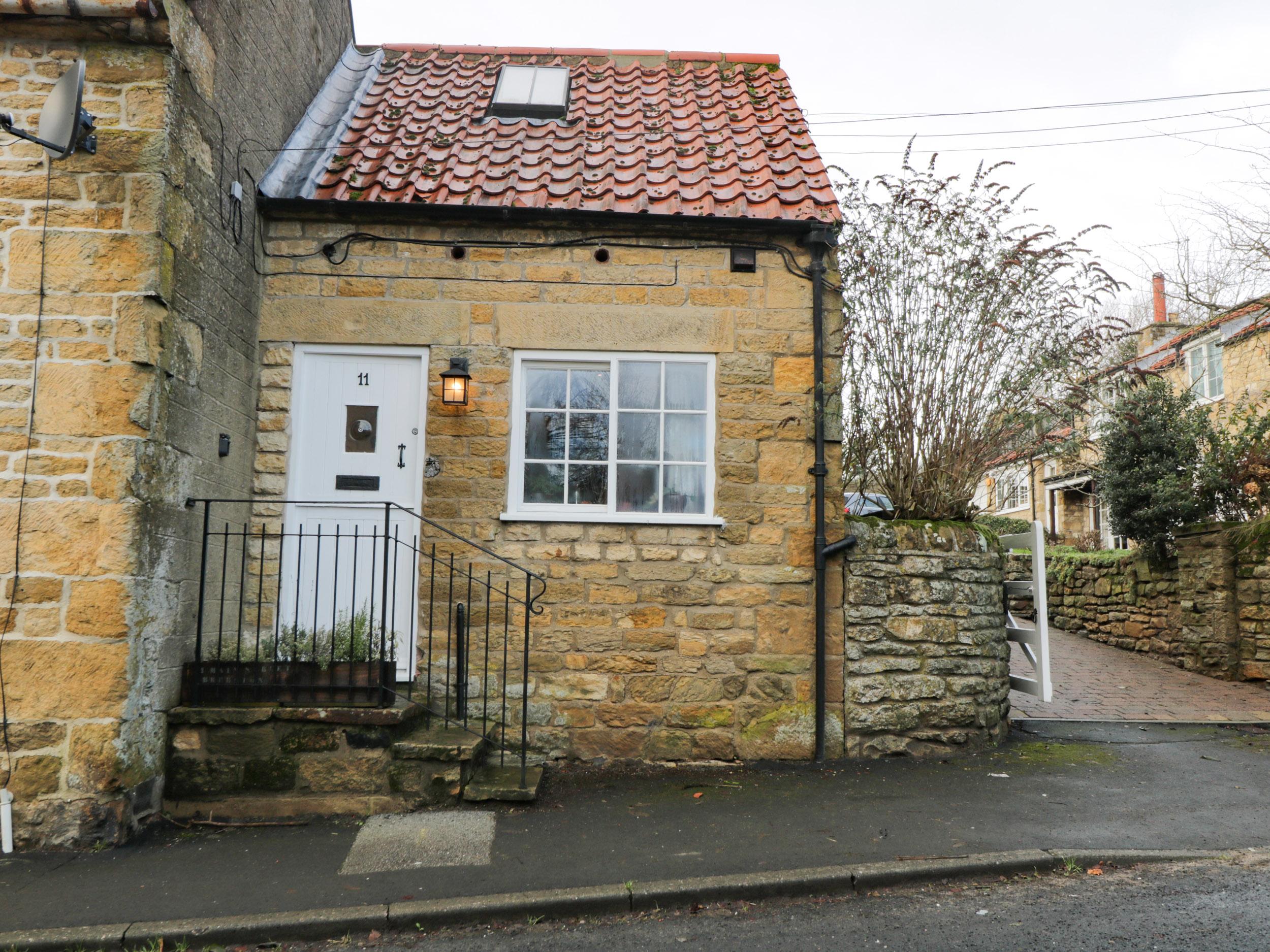Holiday Cottage Reviews for 11 Main Street - Holiday Cottage in Ebberston, North Yorkshire