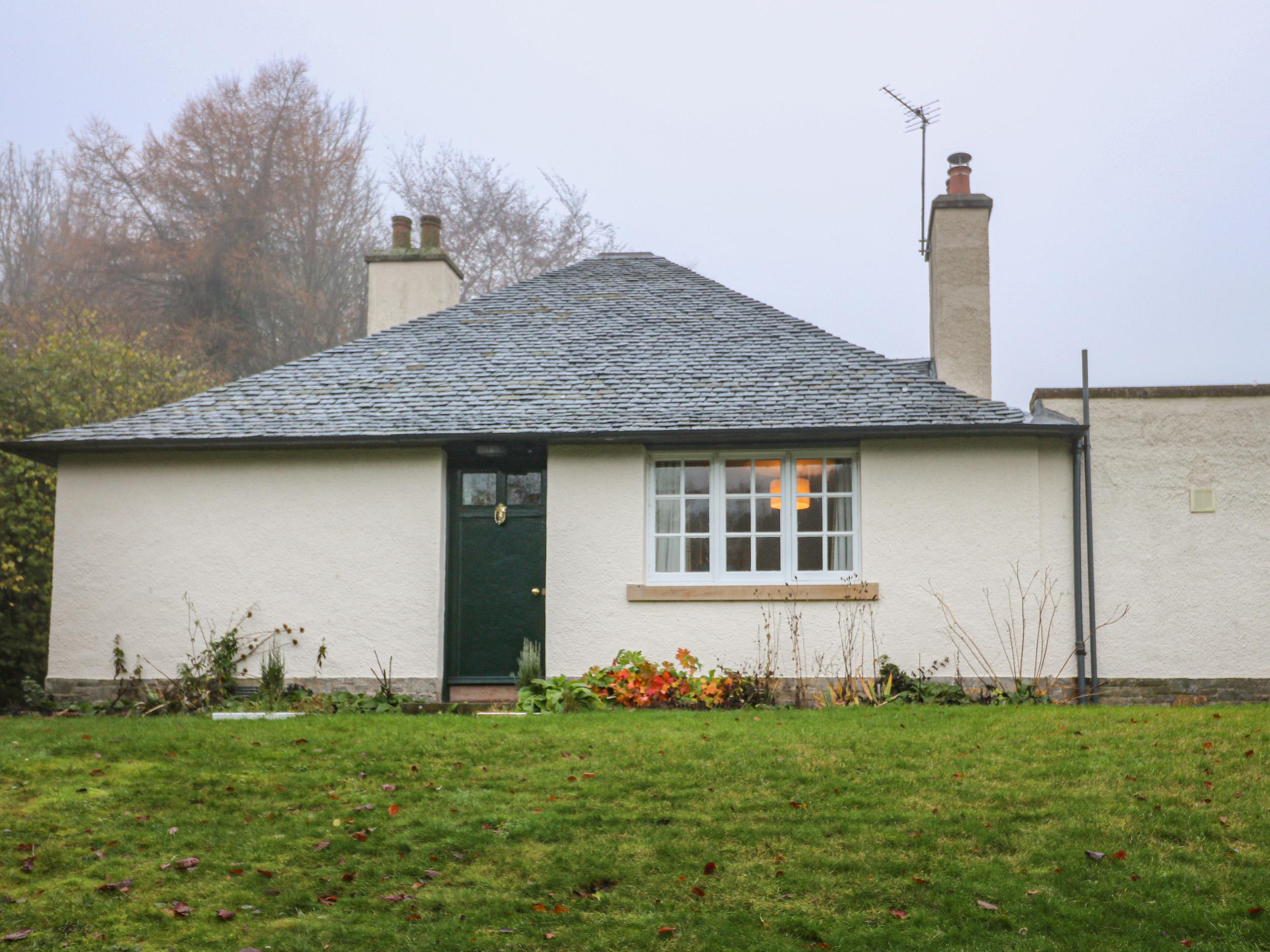 Holiday Cottage Reviews for East Cottage - Self Catering in Cupar, Fife