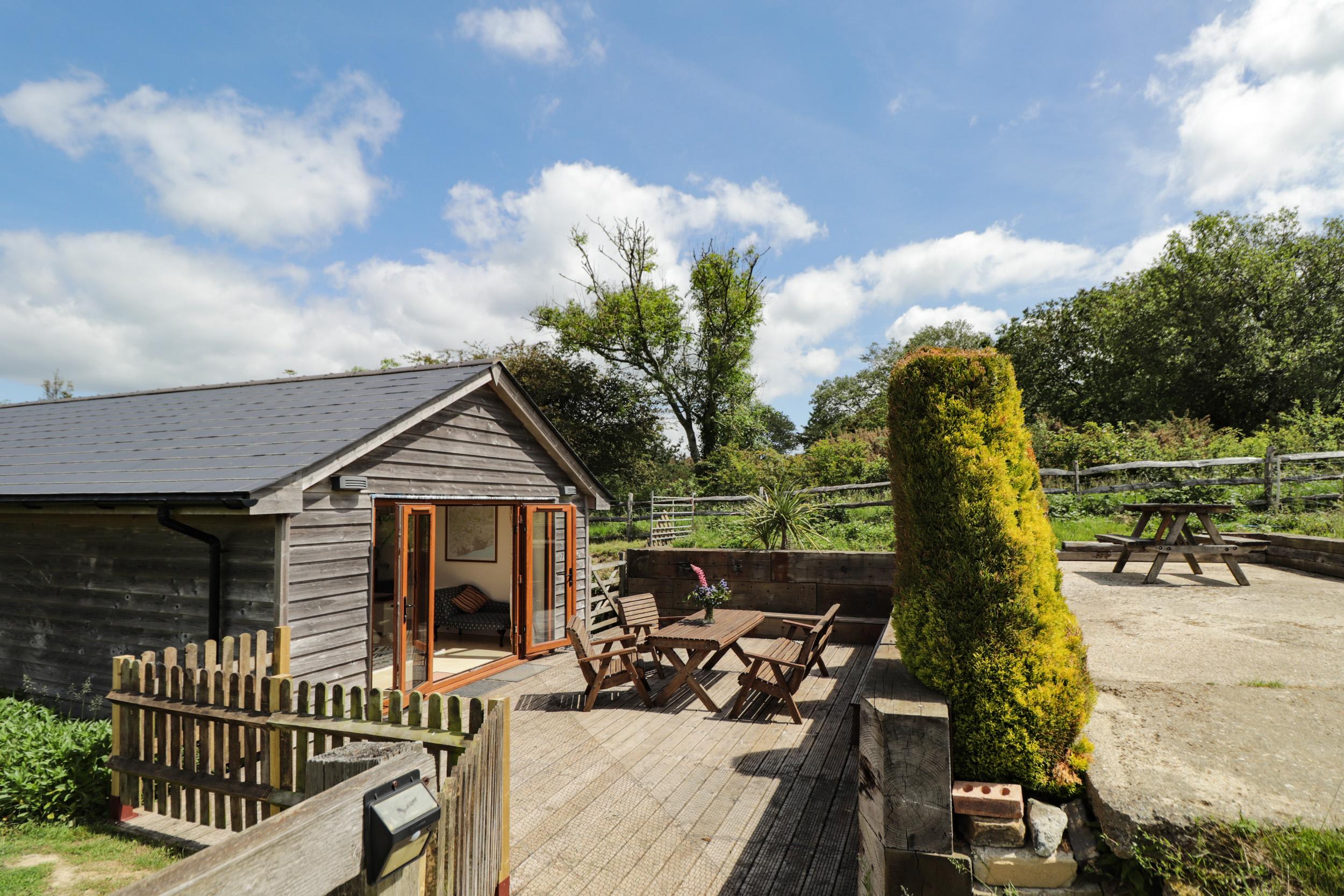 Holiday Cottage Reviews for Loose Farm Lodge - Holiday Cottage in Battle, East Sussex