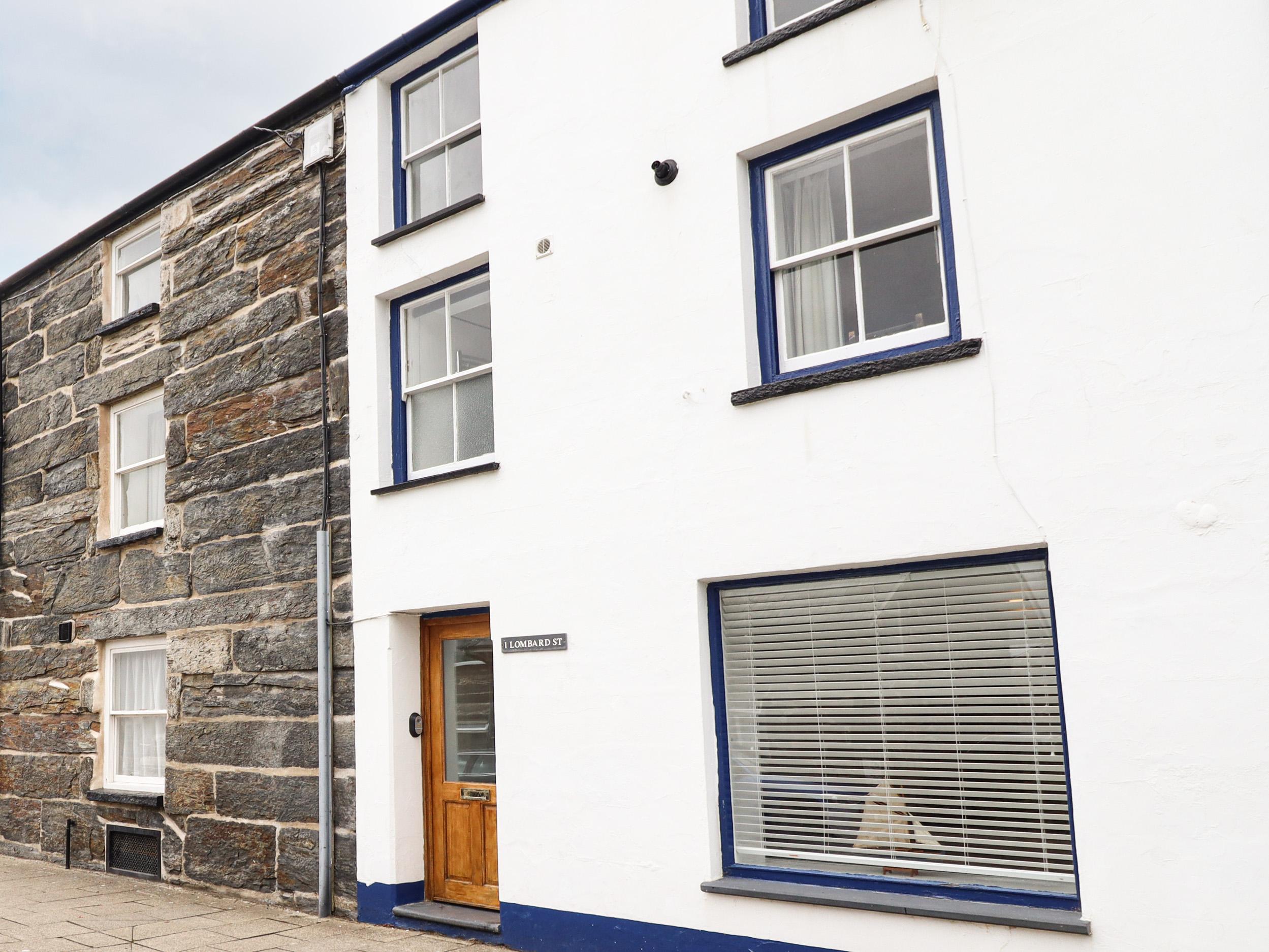 Holiday Cottage Reviews for 1 Lombard Street - Cottage Holiday in Porthmadog, Gwynedd