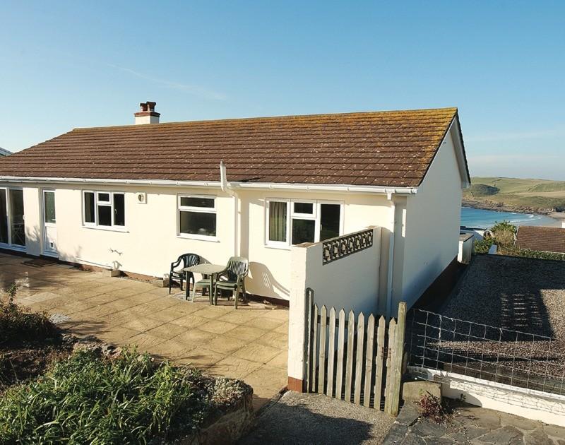 Holiday Cottage Reviews for Badgers Cliff - Holiday Cottage in Polzeath, Cornwall Inc Scilly