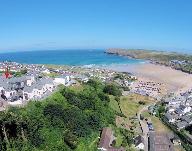 Holiday Cottage Reviews for The Beach Hut - Holiday Cottage in Polzeath, Cornwall Inc Scilly