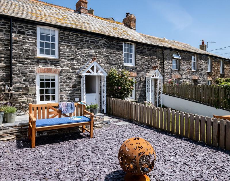 Holiday Cottage Reviews for Gulls Roost - Holiday Cottage in Port Isaac, Cornwall Inc Scilly