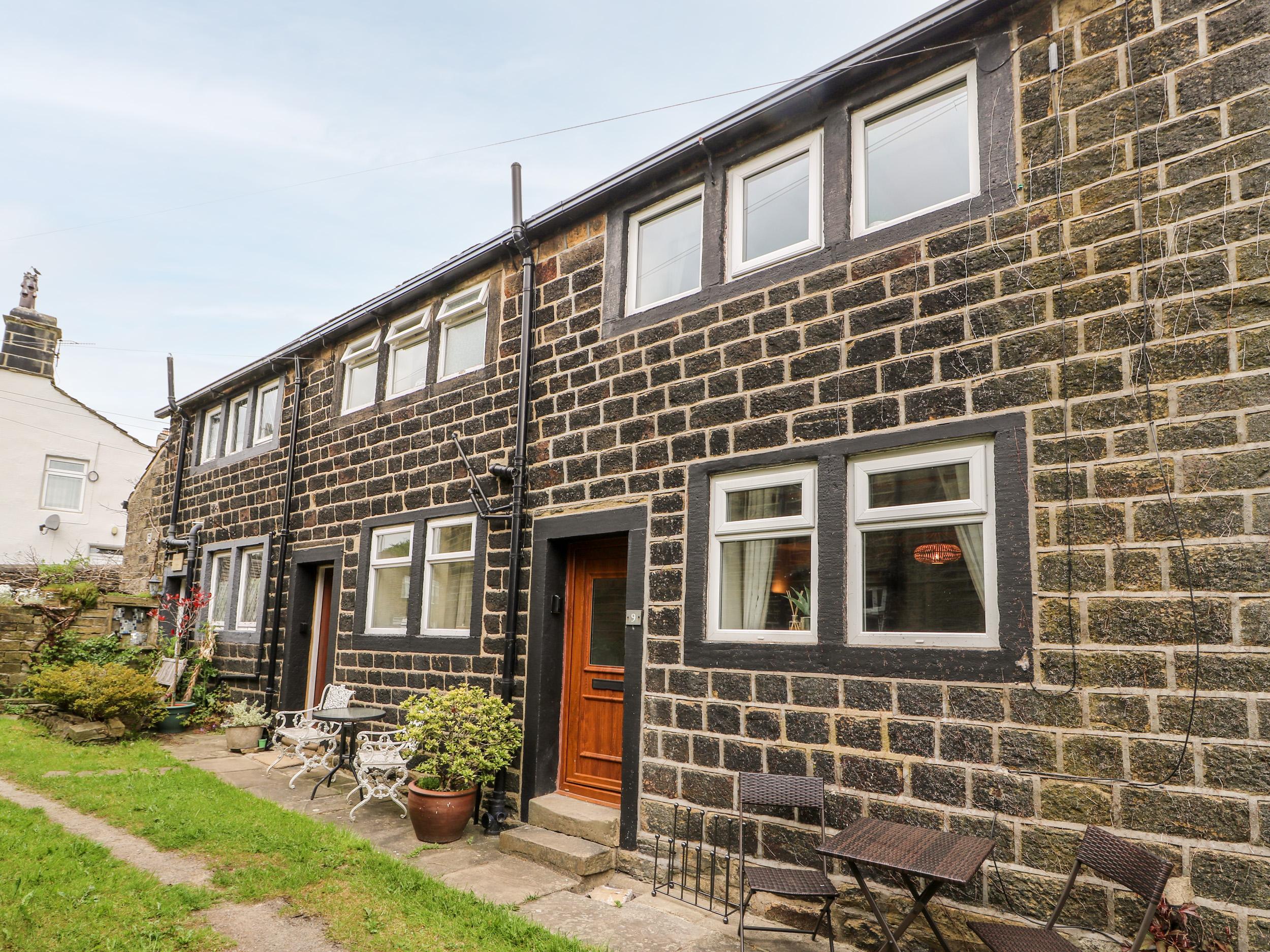 Holiday Cottage Reviews for 9 Little Street - Holiday Cottage in Bradford, West Yorkshire