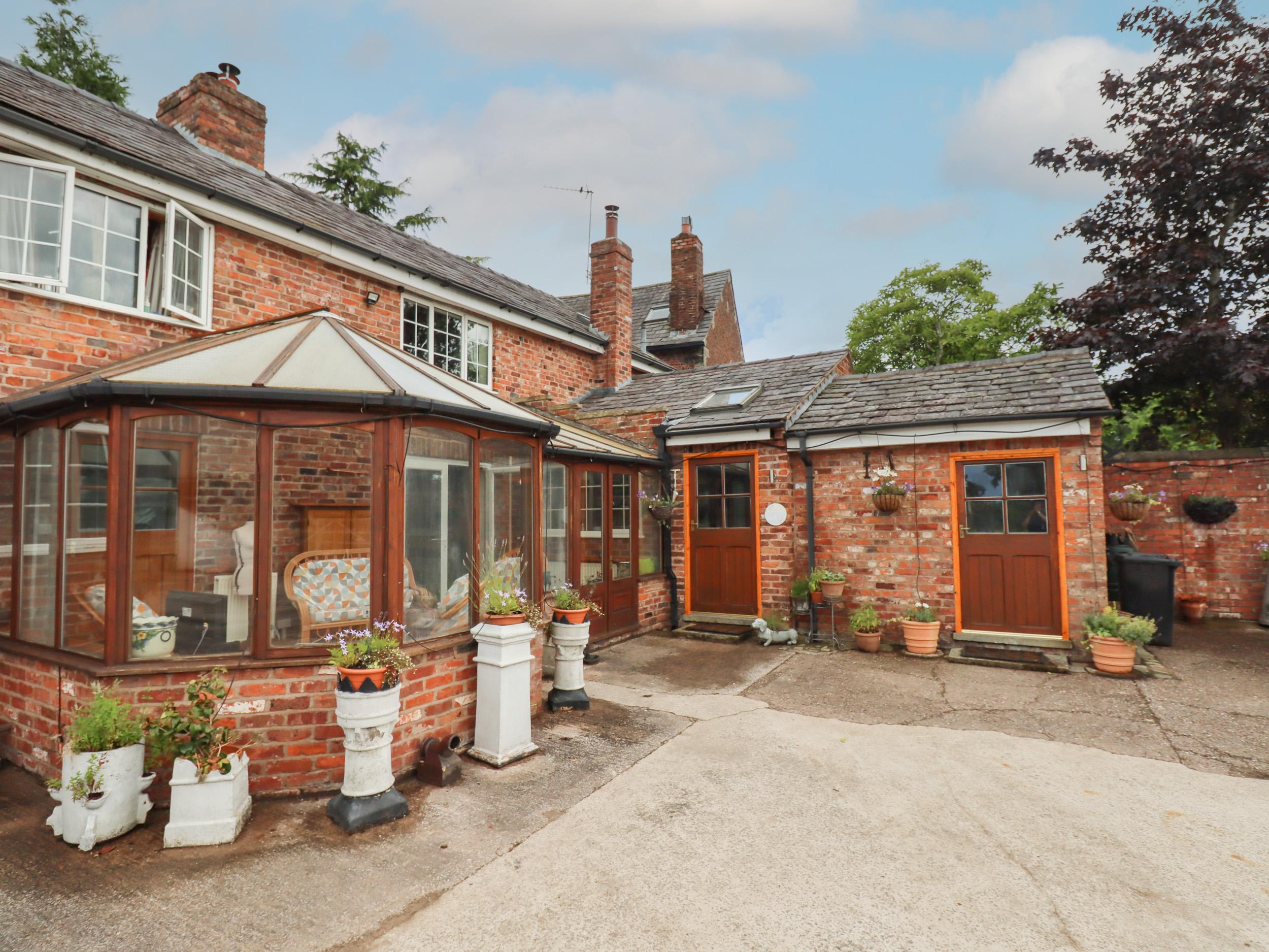 Holiday Cottage Reviews for The Nook Cottage - Self Catering Property in Northwich, Cheshire