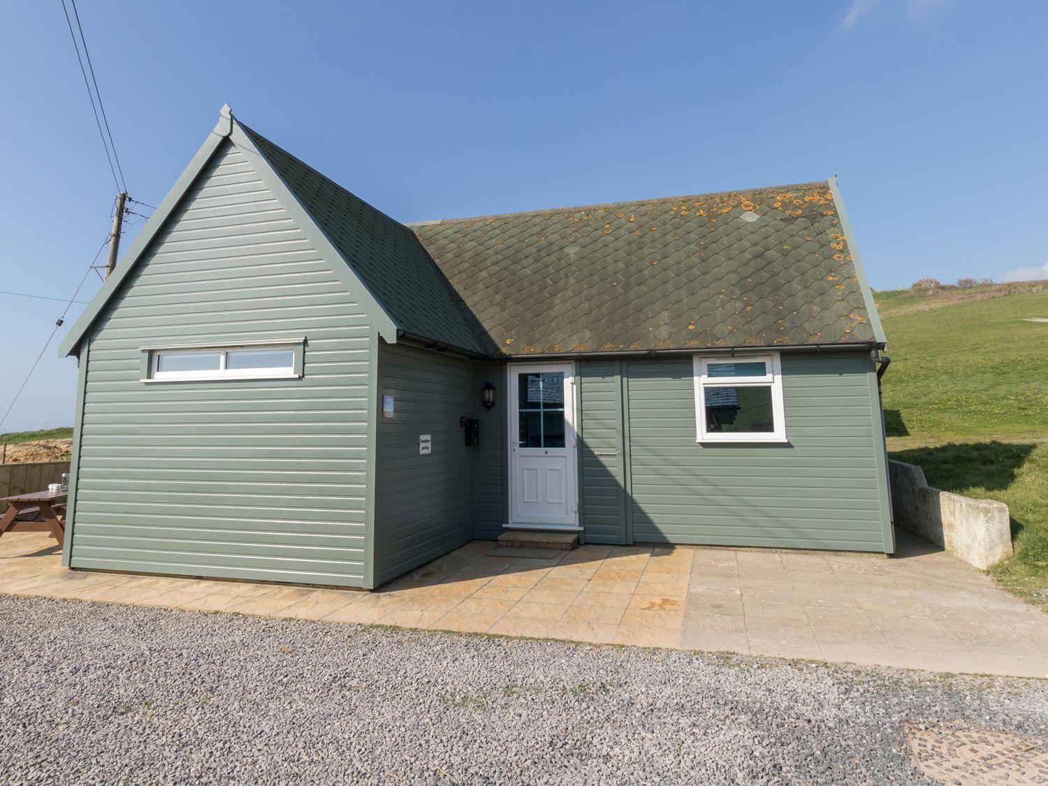 Holiday Cottage Reviews for Sandpiper Chalet - Self Catering Property in Bridport, Dorset