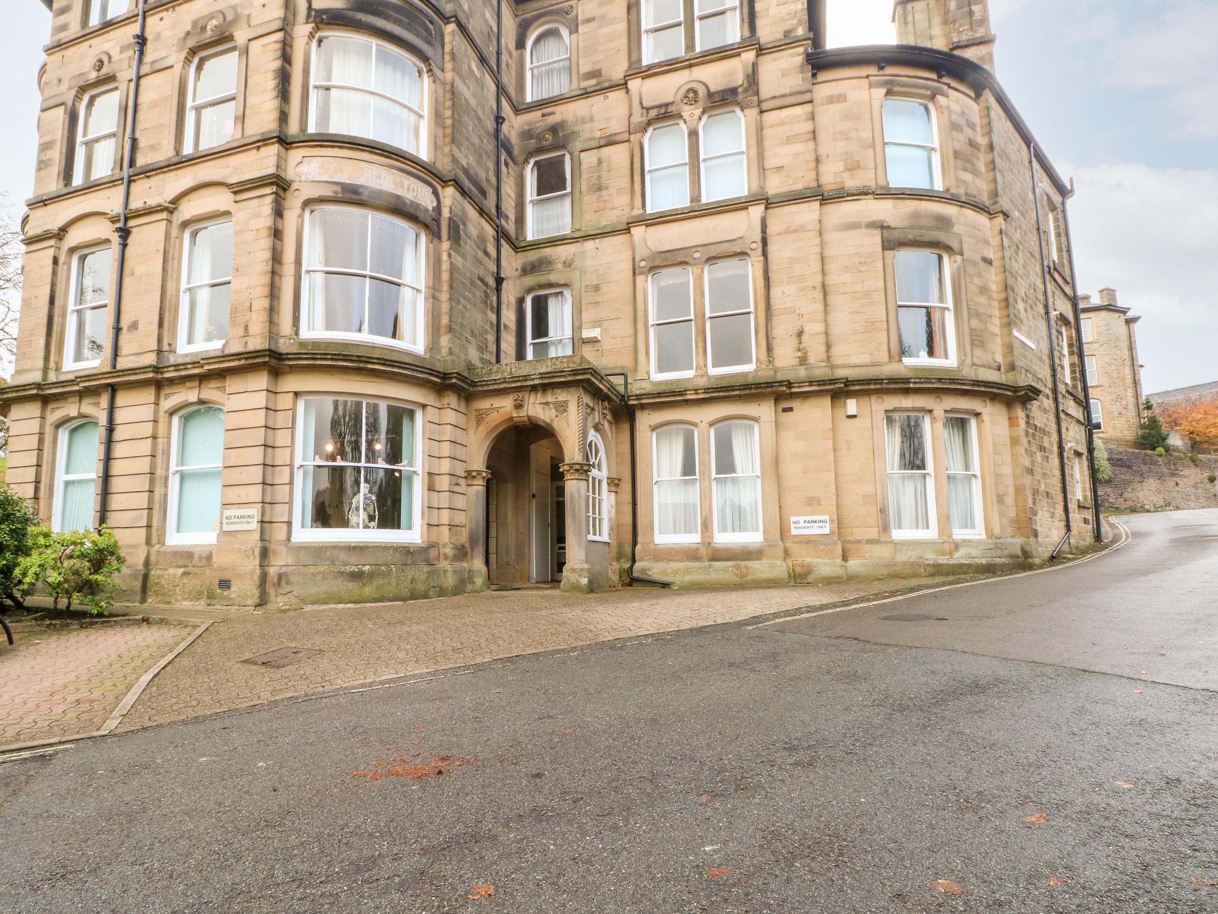 Holiday Cottage Reviews for Apartment 1B, The Savoy - Holiday Cottage in Buxton, Derbyshire