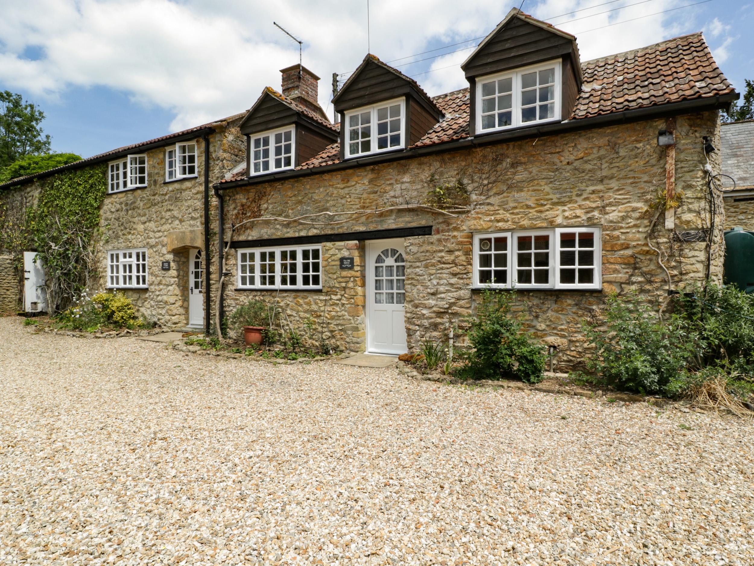 Holiday Cottage Reviews for The Old Bakery - Self Catering Property in Mosterton, Dorset