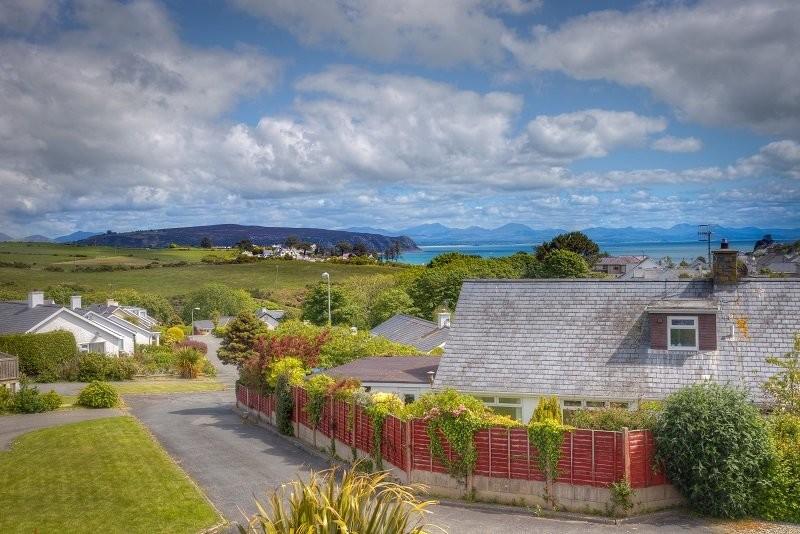Holiday Cottage Reviews for 6 Ty'n Don - Holiday Cottage in Abersoch, Gwynedd