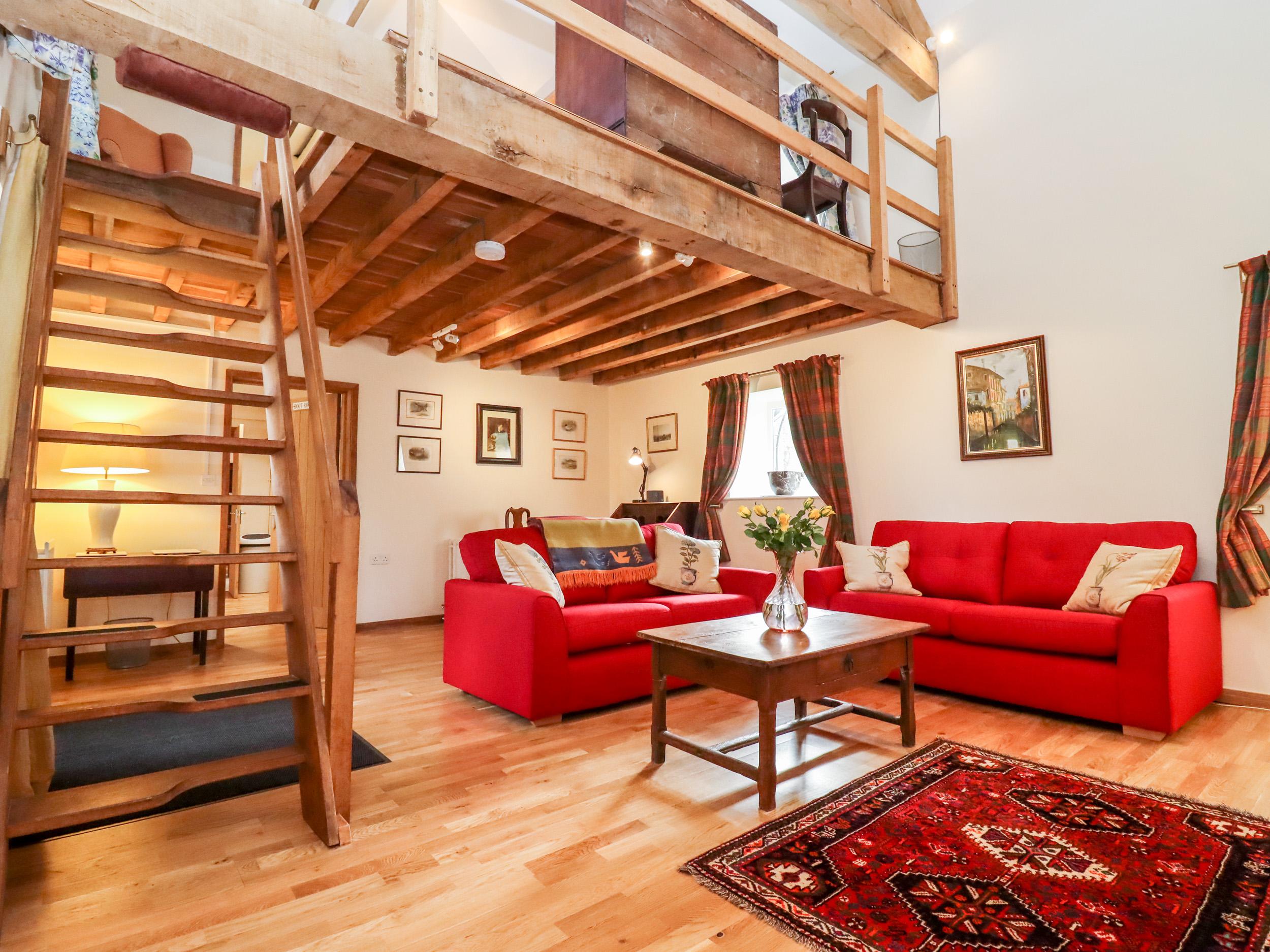 Holiday Cottage Reviews for Lower Barn - Holiday Cottage in Peterchurch, Herefordshire