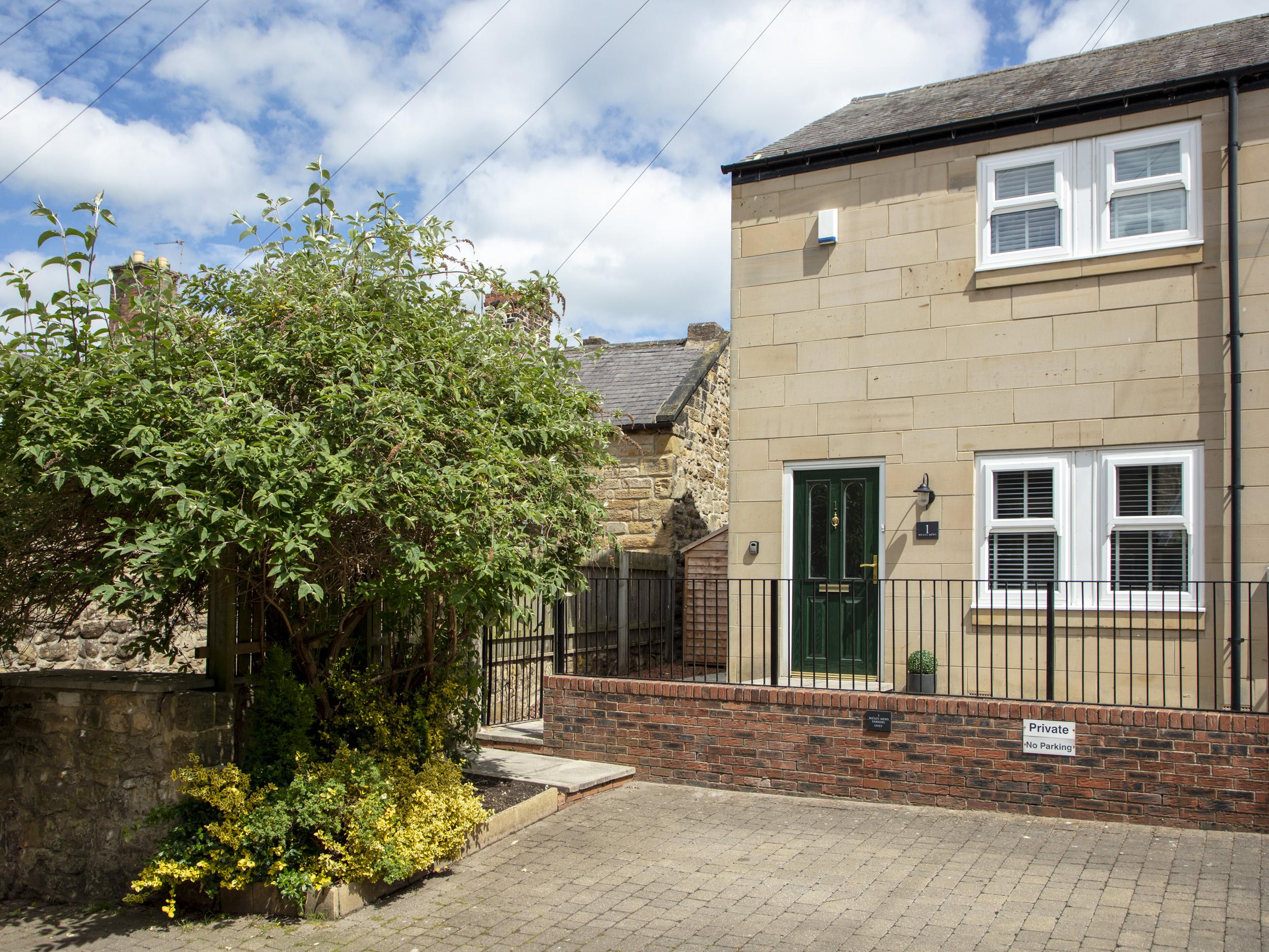 Holiday Cottage Reviews for 1 Wesley Mews - Self Catering Property in Alnwick, Northumberland