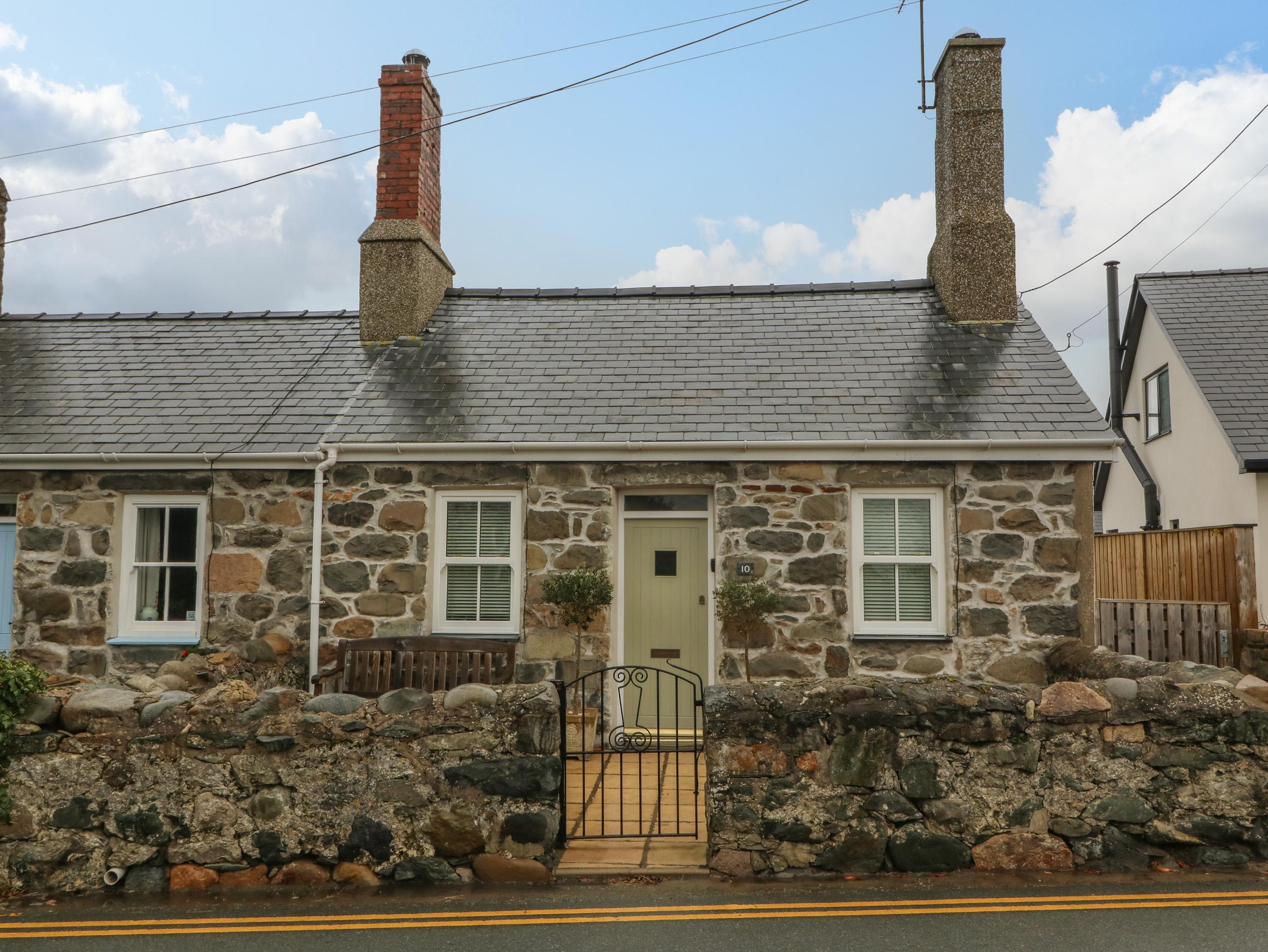 Bwthyn Cerrig Man (Pebble Cottage)