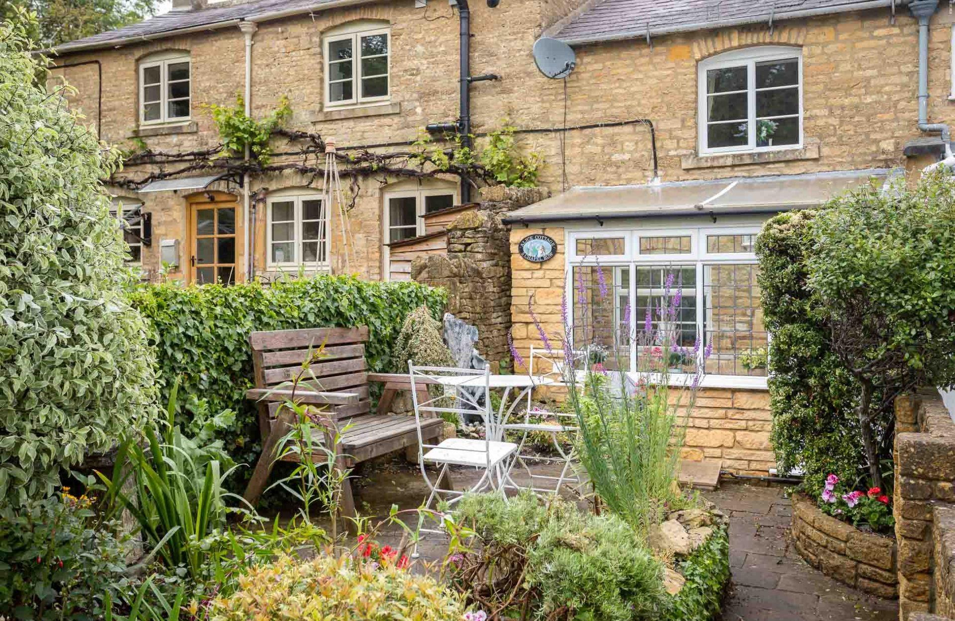 Holiday Cottage Reviews for Alice Cottage - Holiday Cottage in Moreton In Marsh, Gloucestershire