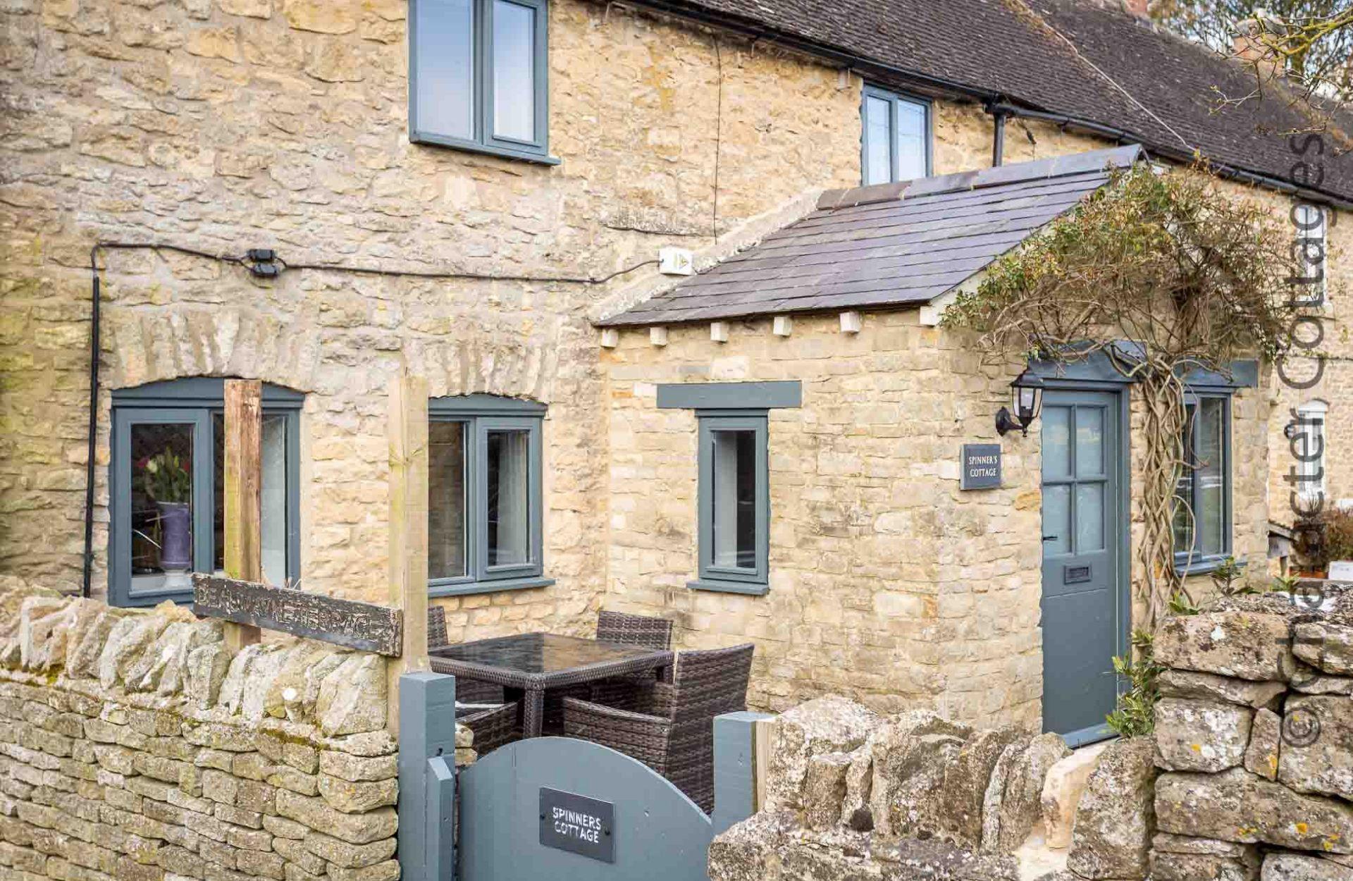 Holiday Cottage Reviews for Spinners Cottage - Self Catering in Stow-on-the-wold, Gloucestershire