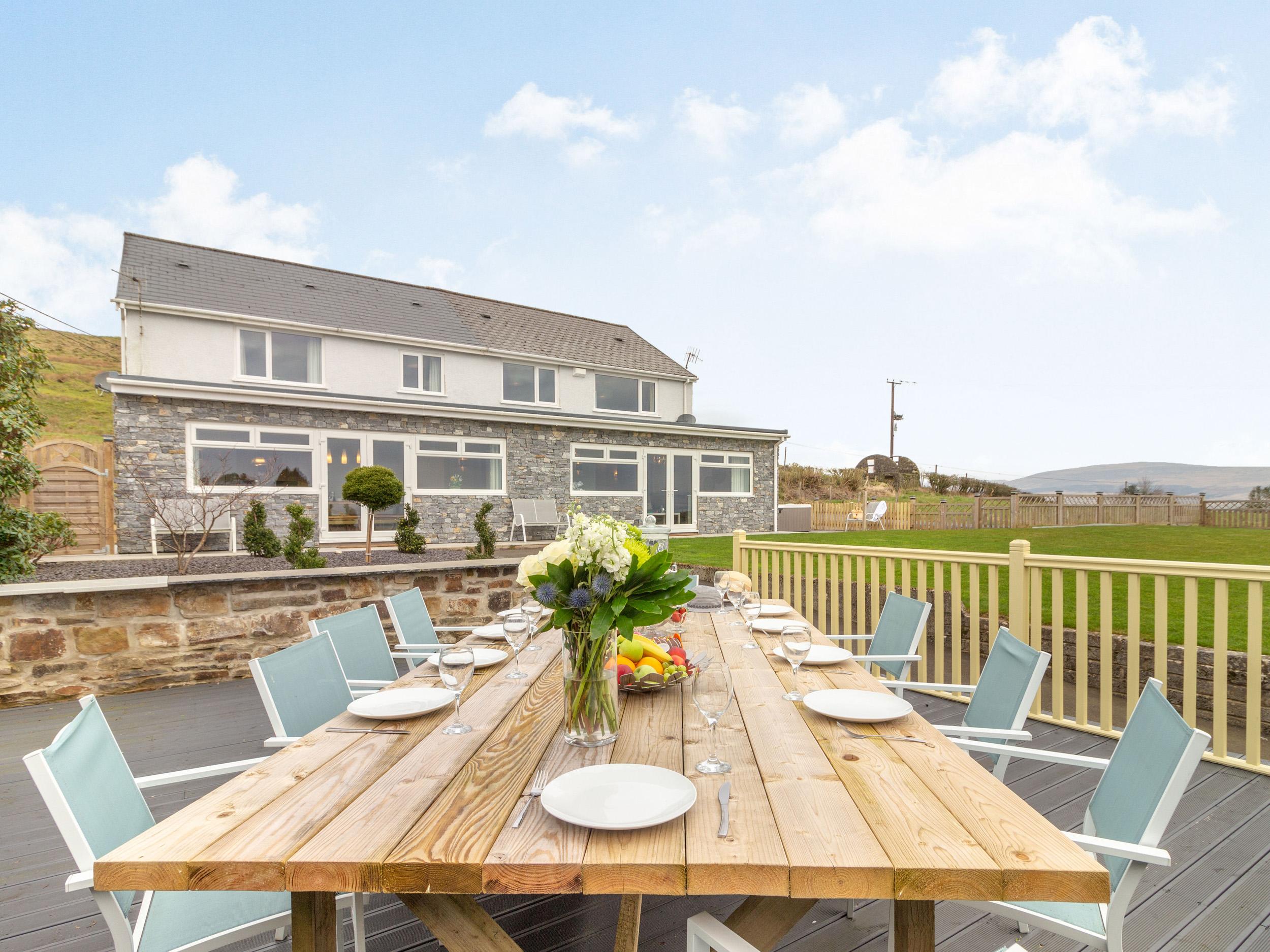 Holiday Cottage Reviews for Dragonstone - Self Catering in Swansea, West Glamorgan