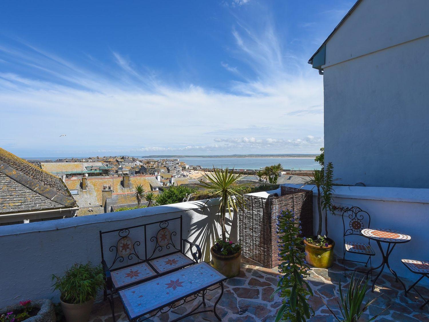Holiday Cottage Reviews for Heron - Holiday Cottage in St Ives, Cornwall Inc Scilly