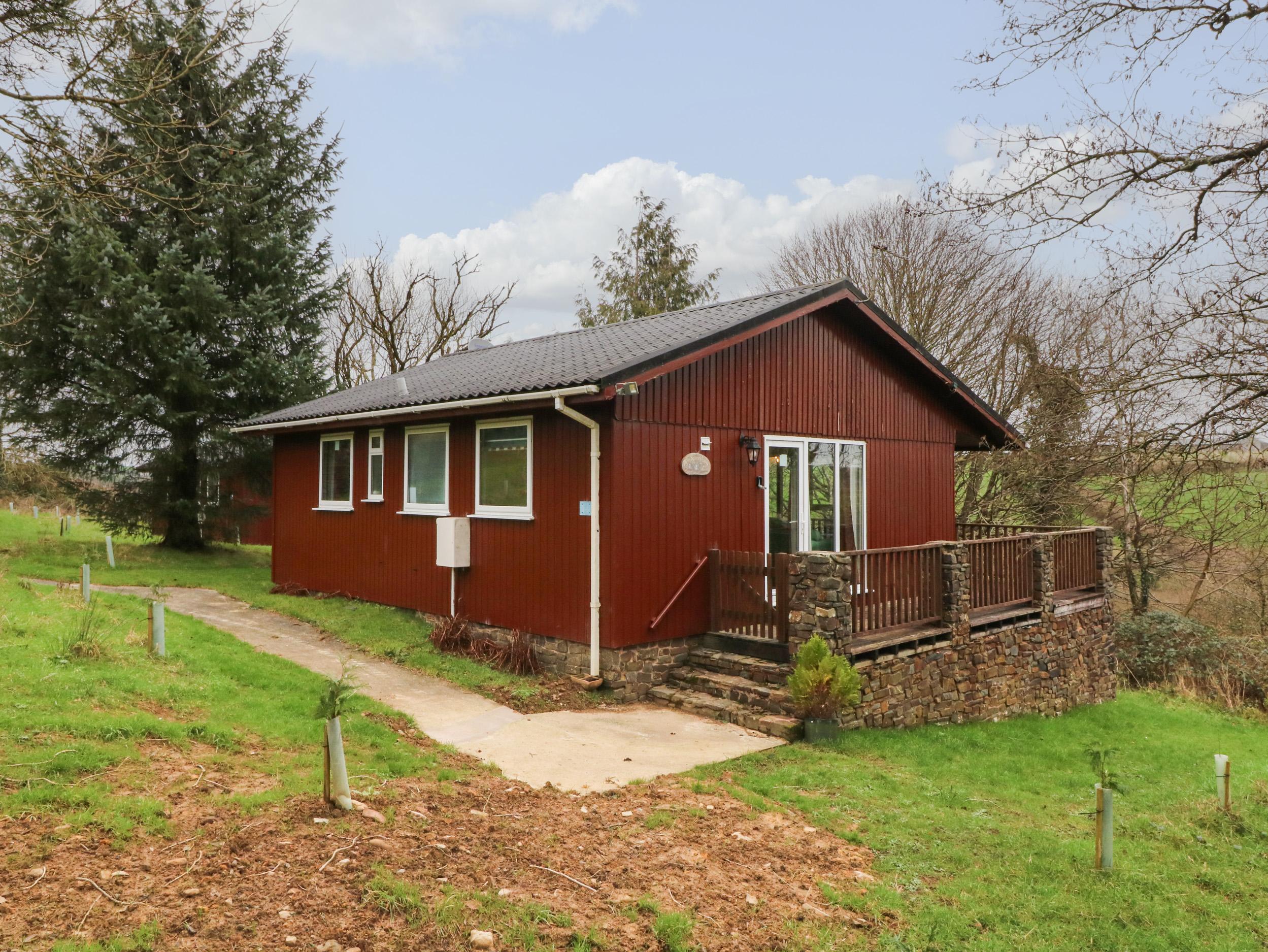 Holiday Cottage Reviews for Three Squirrels - Lodge 14 - Holiday Cottage in Woolfardisworthy, Devon
